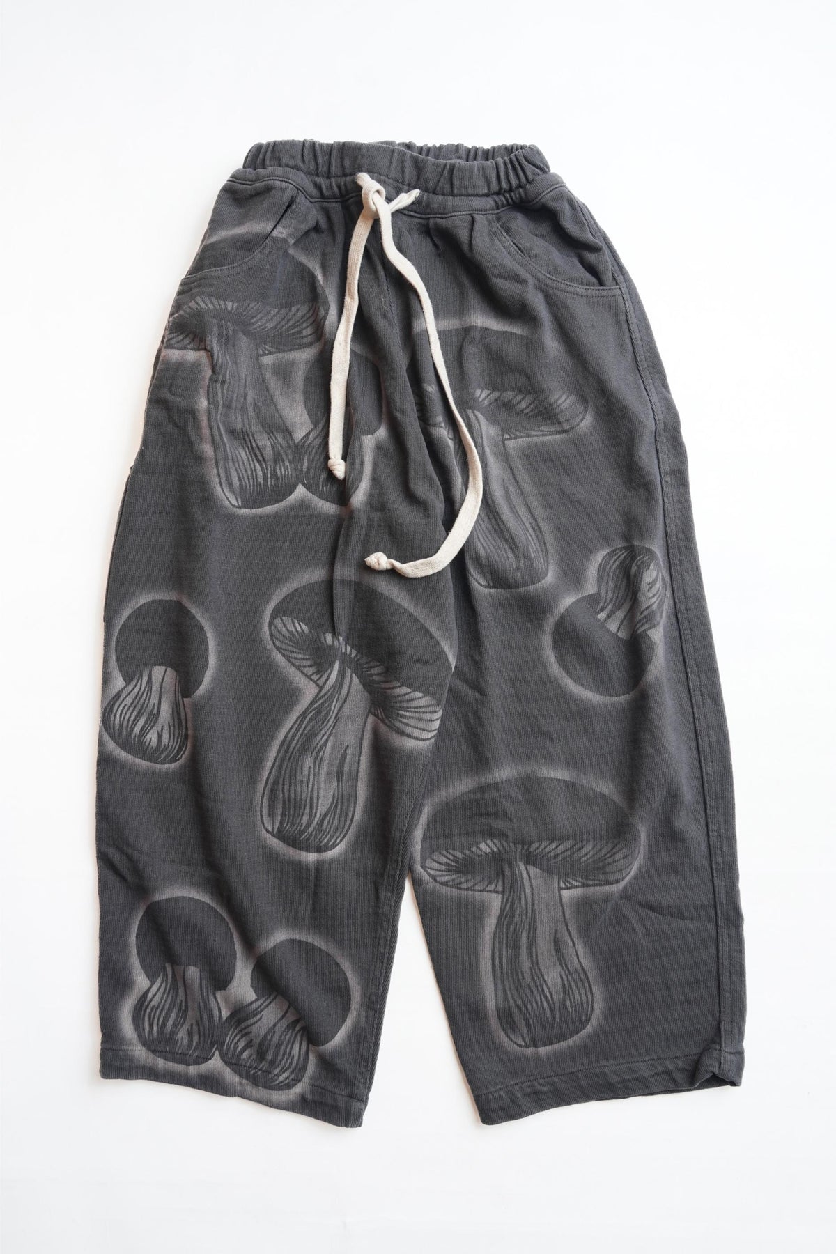 DRUID SHROOMIE AIRBRUSHED BALLOON PANT - WASHED BLACK