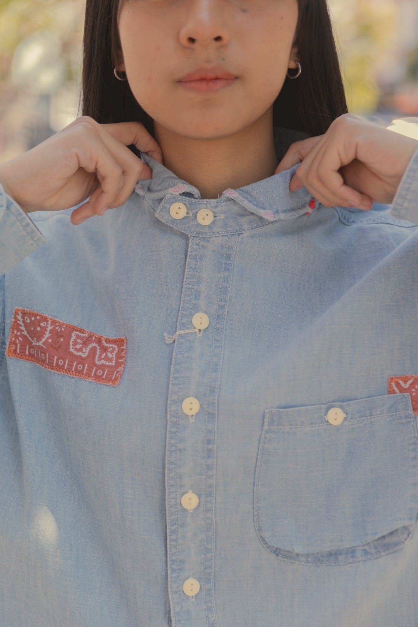 COTTON CHAMBREY DAMAGED VINTAGE STYLE SHIRT - CHAMBRAY