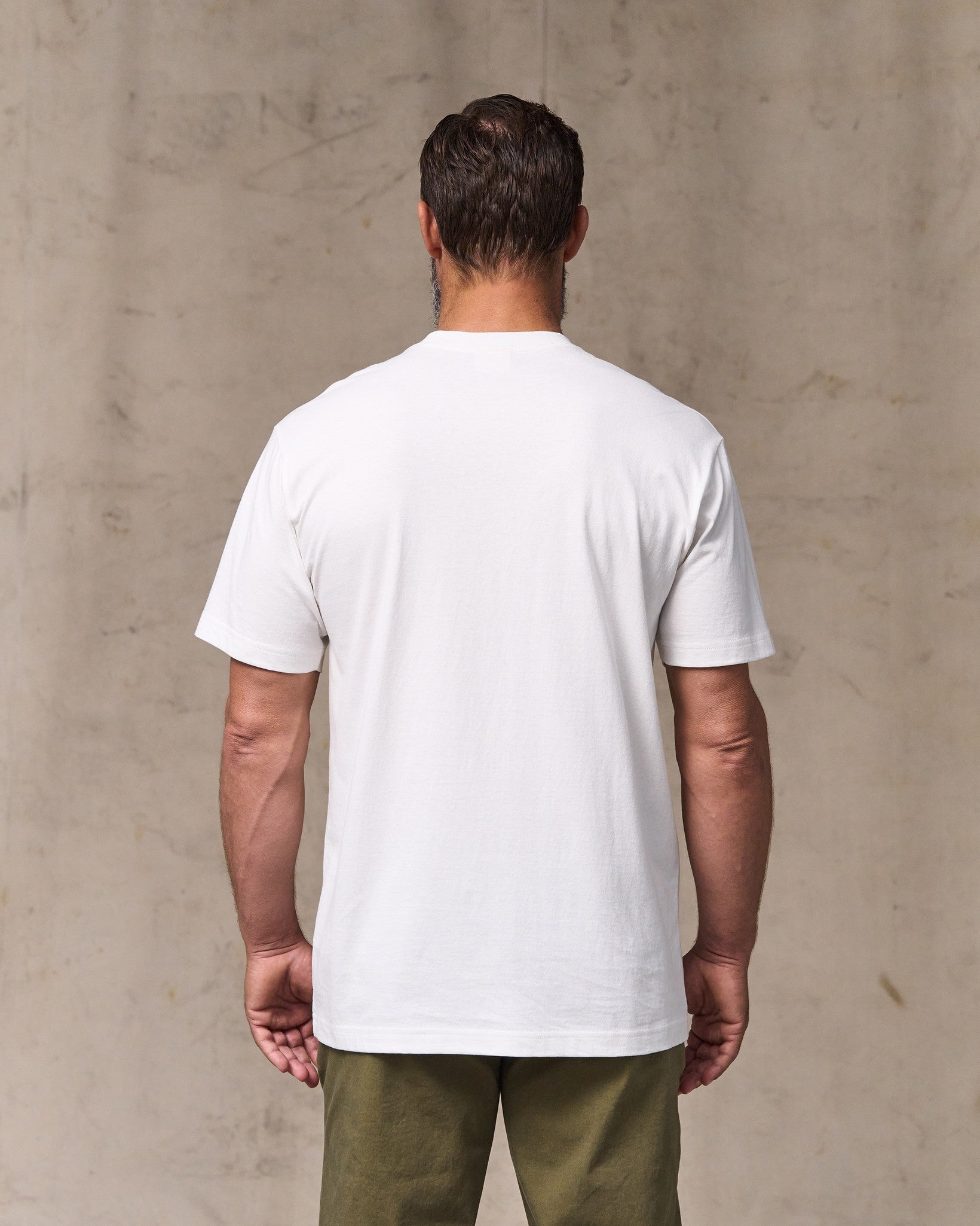 Outfitter Pocket T-shirt - Bright White