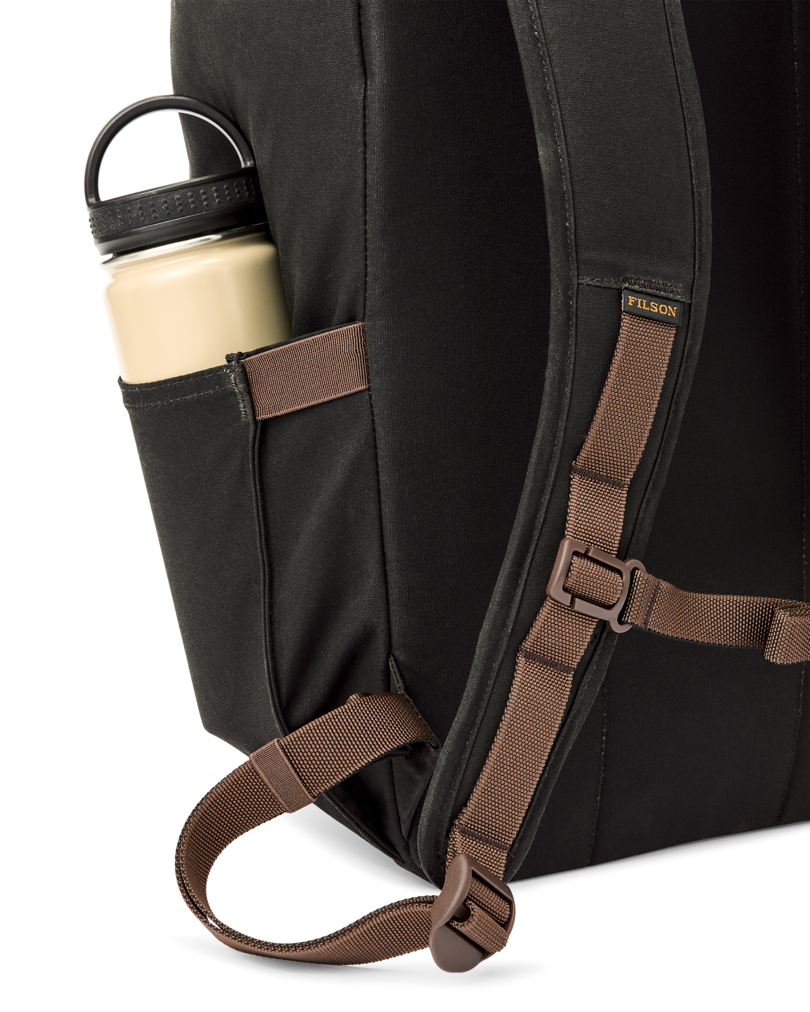 TRAPPER CREEK 28L BACKPACK - DARK TIMBER