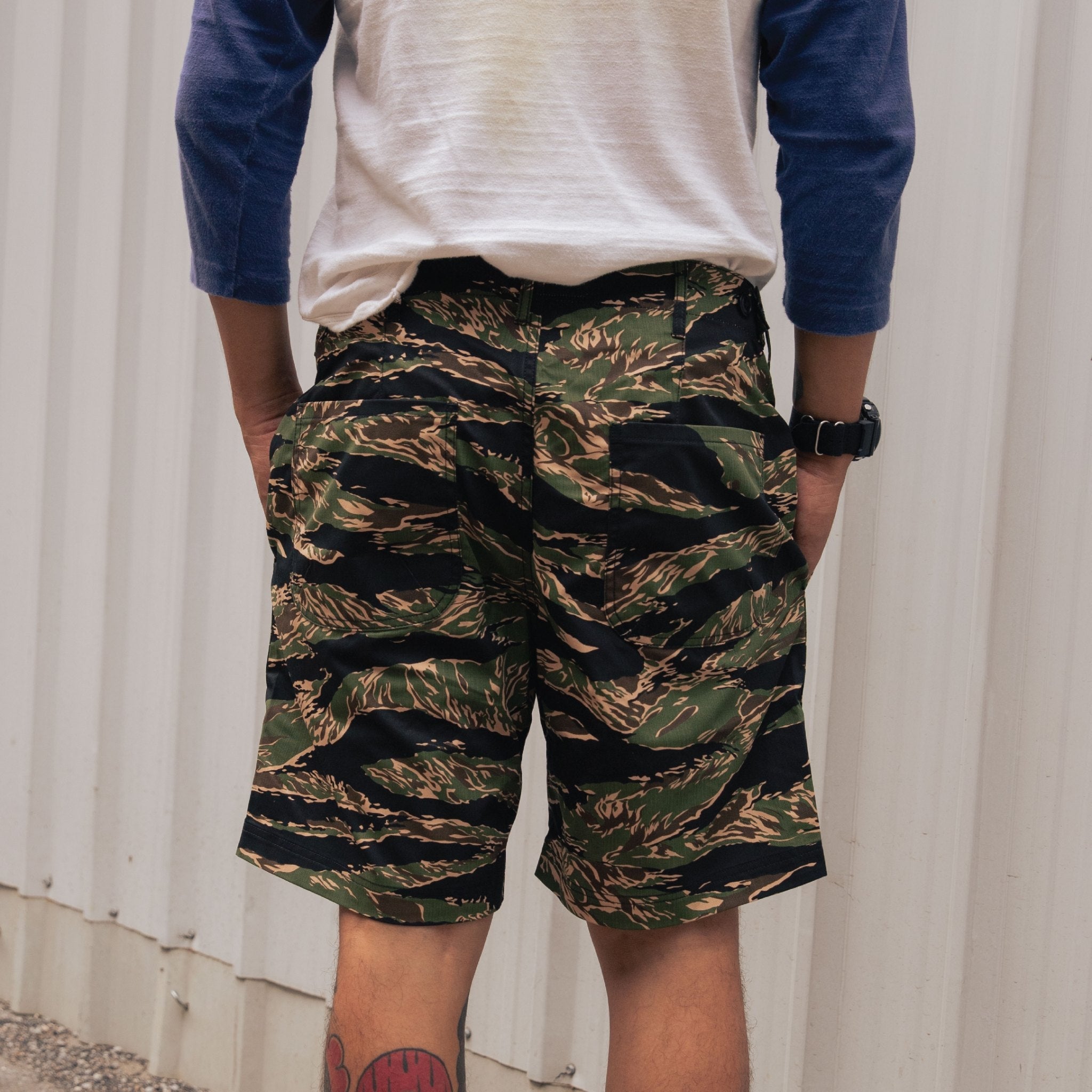 SHORT DECK PANTS - TIGER CAMO