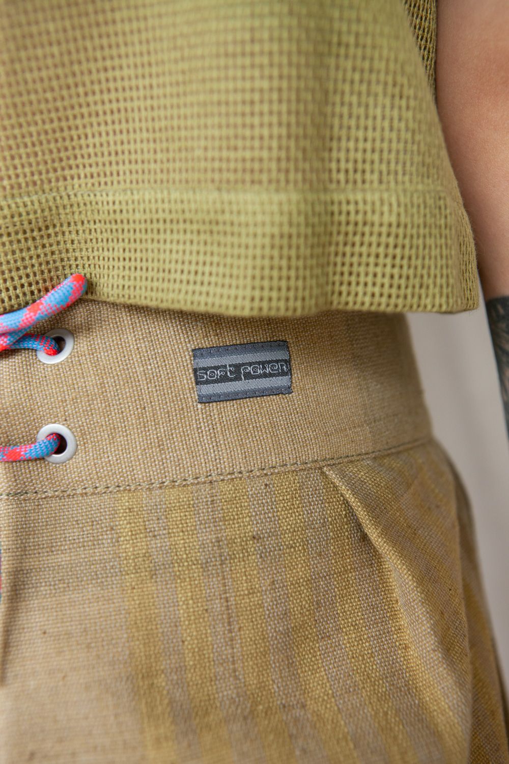NAA SHIRT - OLIVE
