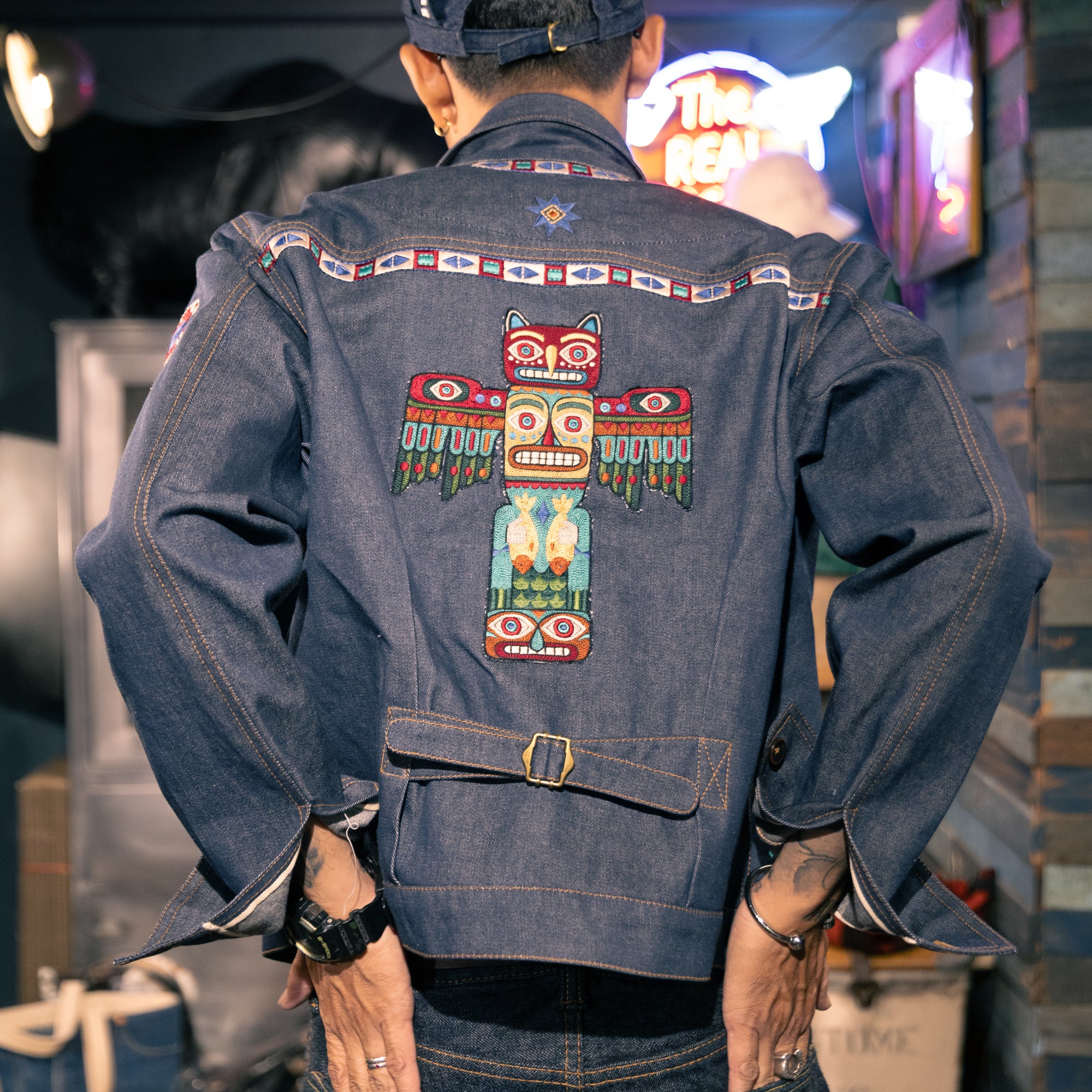 AK/PR/LOT1/JKT/006 Navajo Embroidered Denim Jacket (Japan Selv Totem) - INDIGO