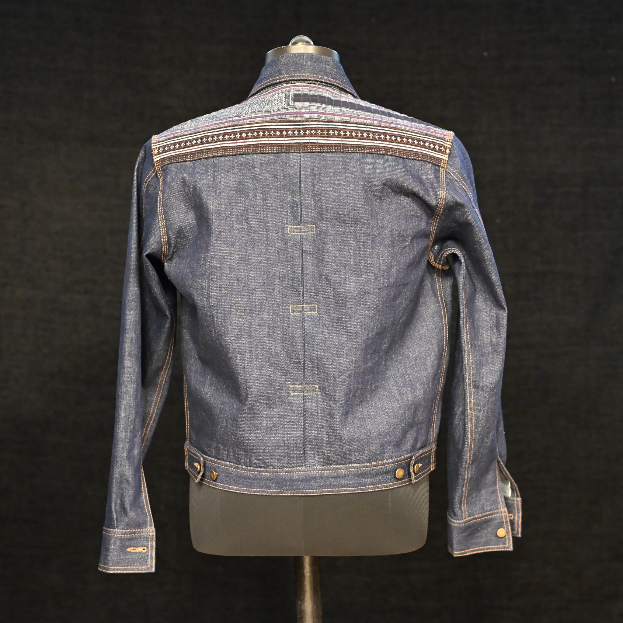 AK/PR/LOT1/JKT/016 Quilted Sapa Yoke Pleated Denim Jacket (Japan Selv) - INDIGO
