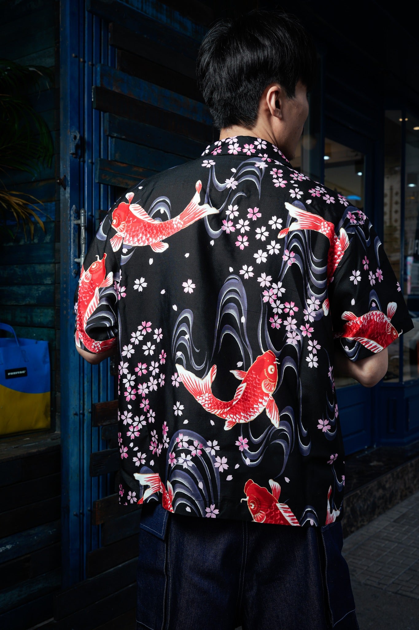 HALF ZIP ALOHA SHIRT - BLACK KOI