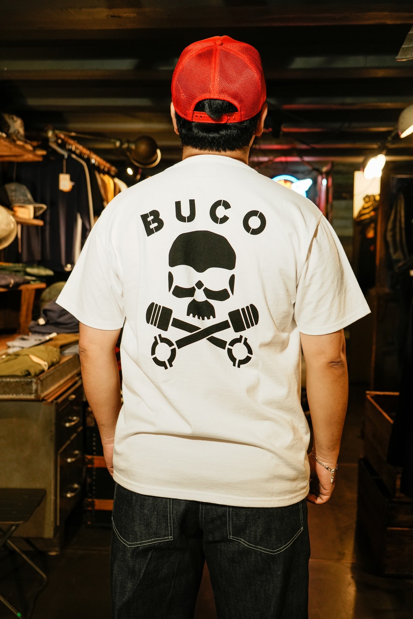 BC25003 BUCO TEE / SKULL PISTON - WHITE