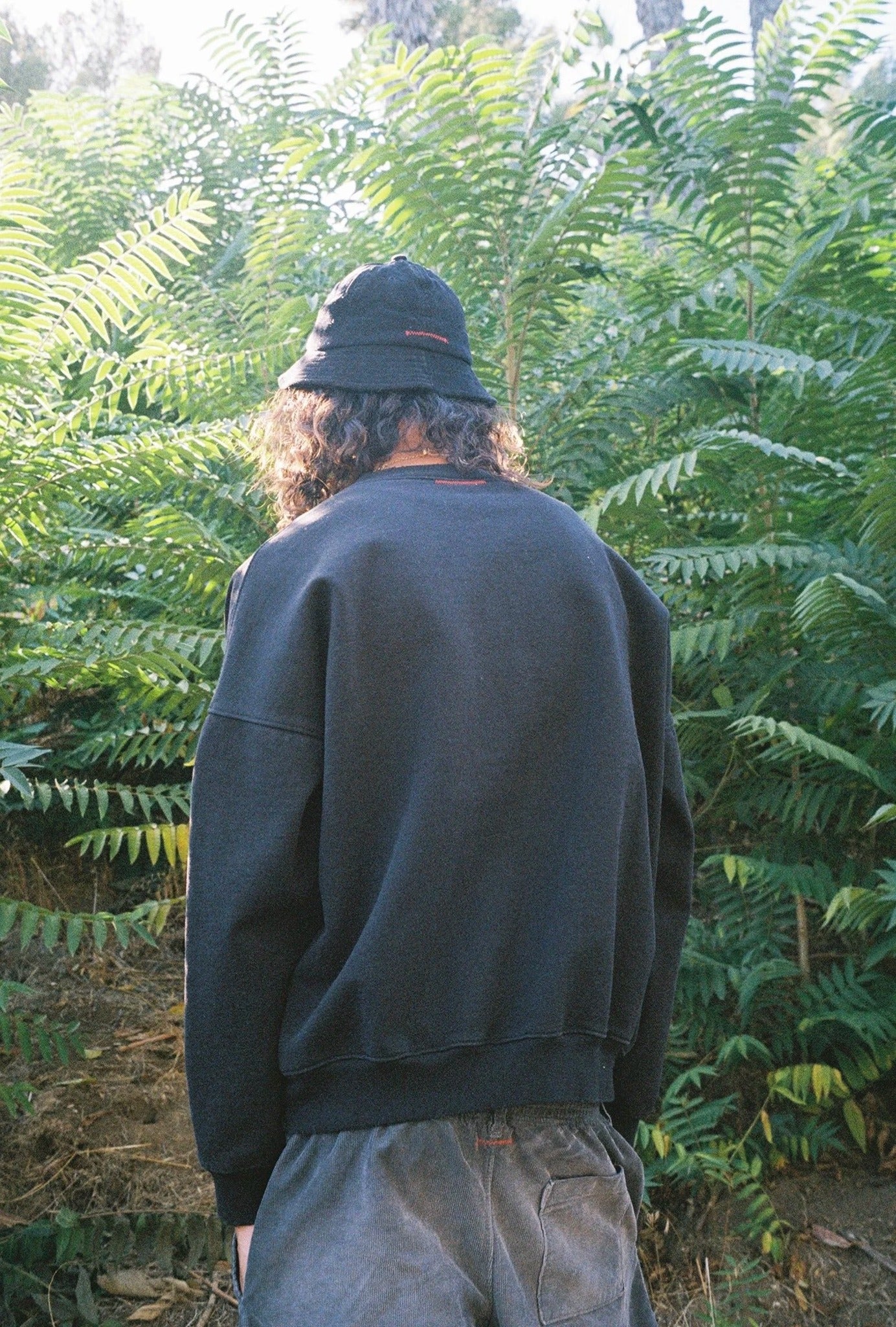 REVERSE POCKET CREW - AGED BLACK