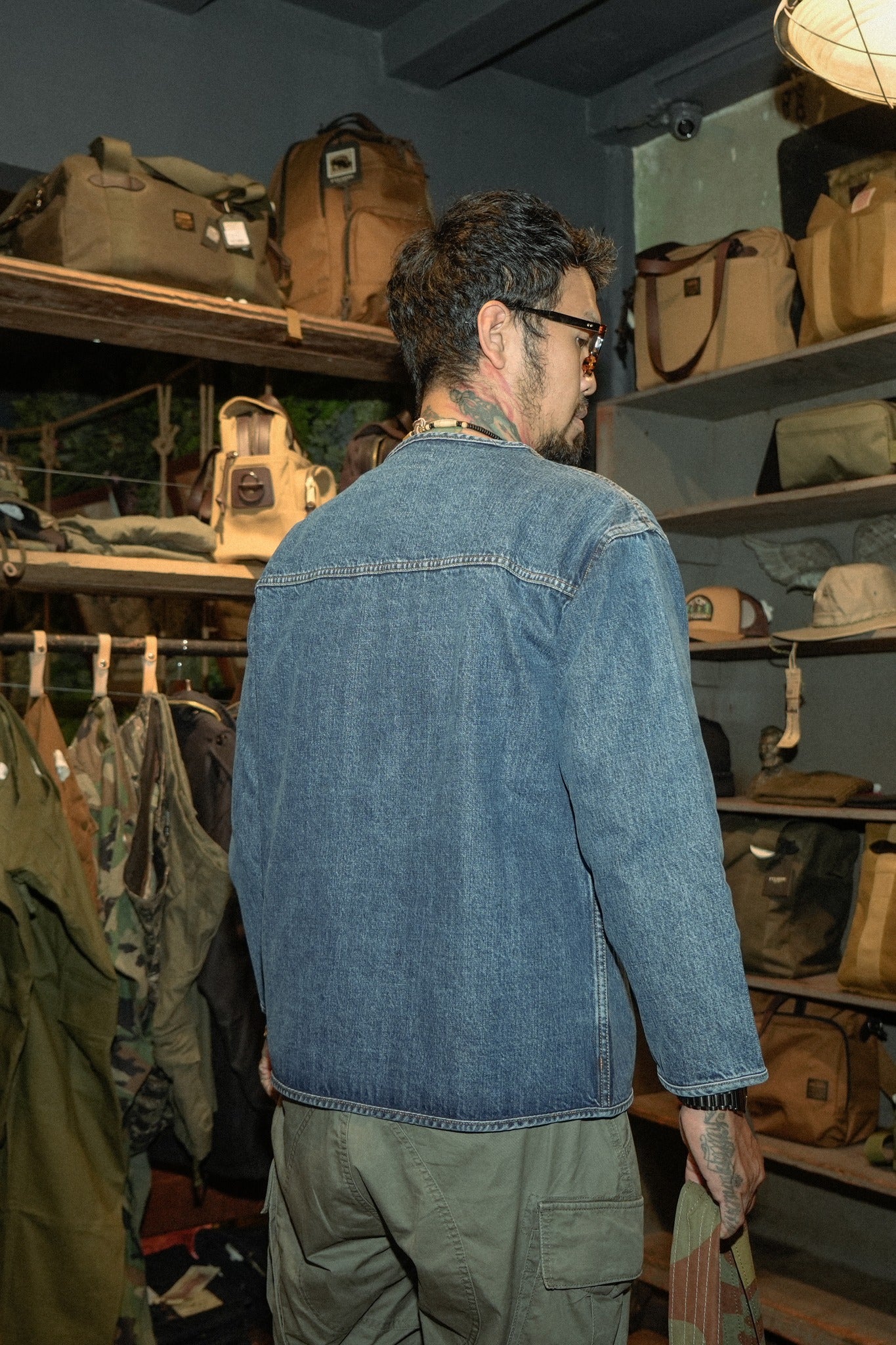 COTTON SELVEDGE DENIM 1ST COLLARLESS JACKET - INDIGO