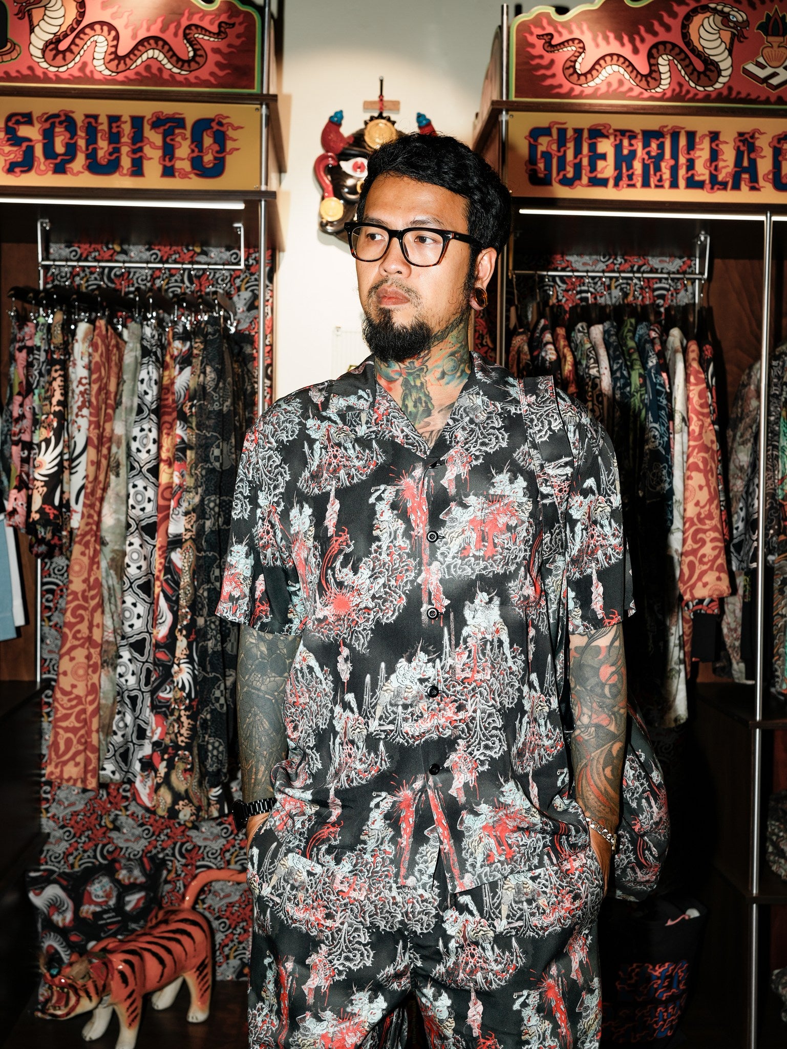 JOE CHATT HELL SHIRT - MULTI