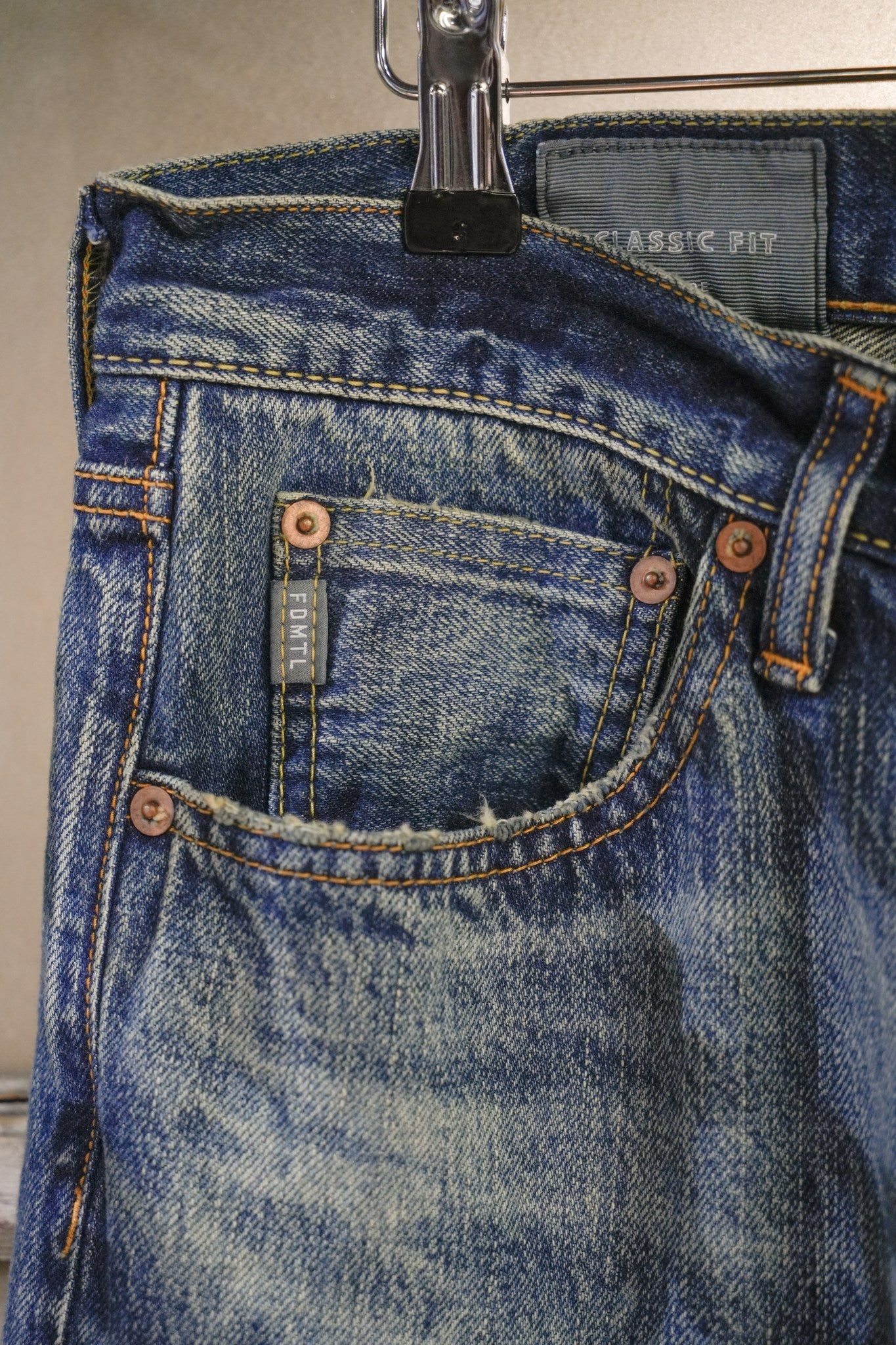 CLASSIC FIT DENIM CS131 (AW25) - INDIGO