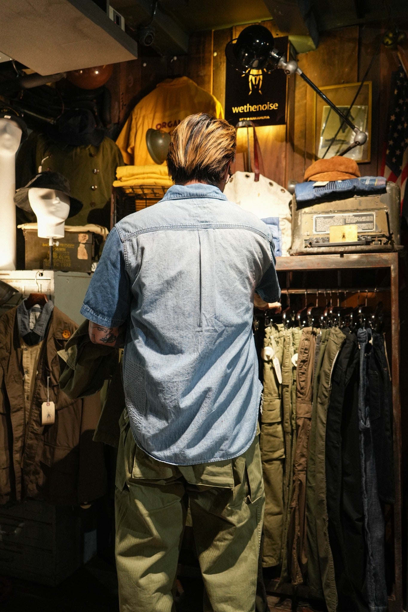 COTTON CHAMBRAY X DENIM DISTRESSED S/S VINTAGE SHIRT - CHAMBRAY
