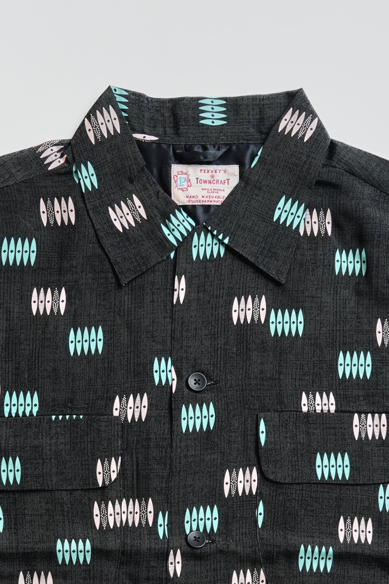 PRINTED LOOP COLLAR SHIRT - BLACK
