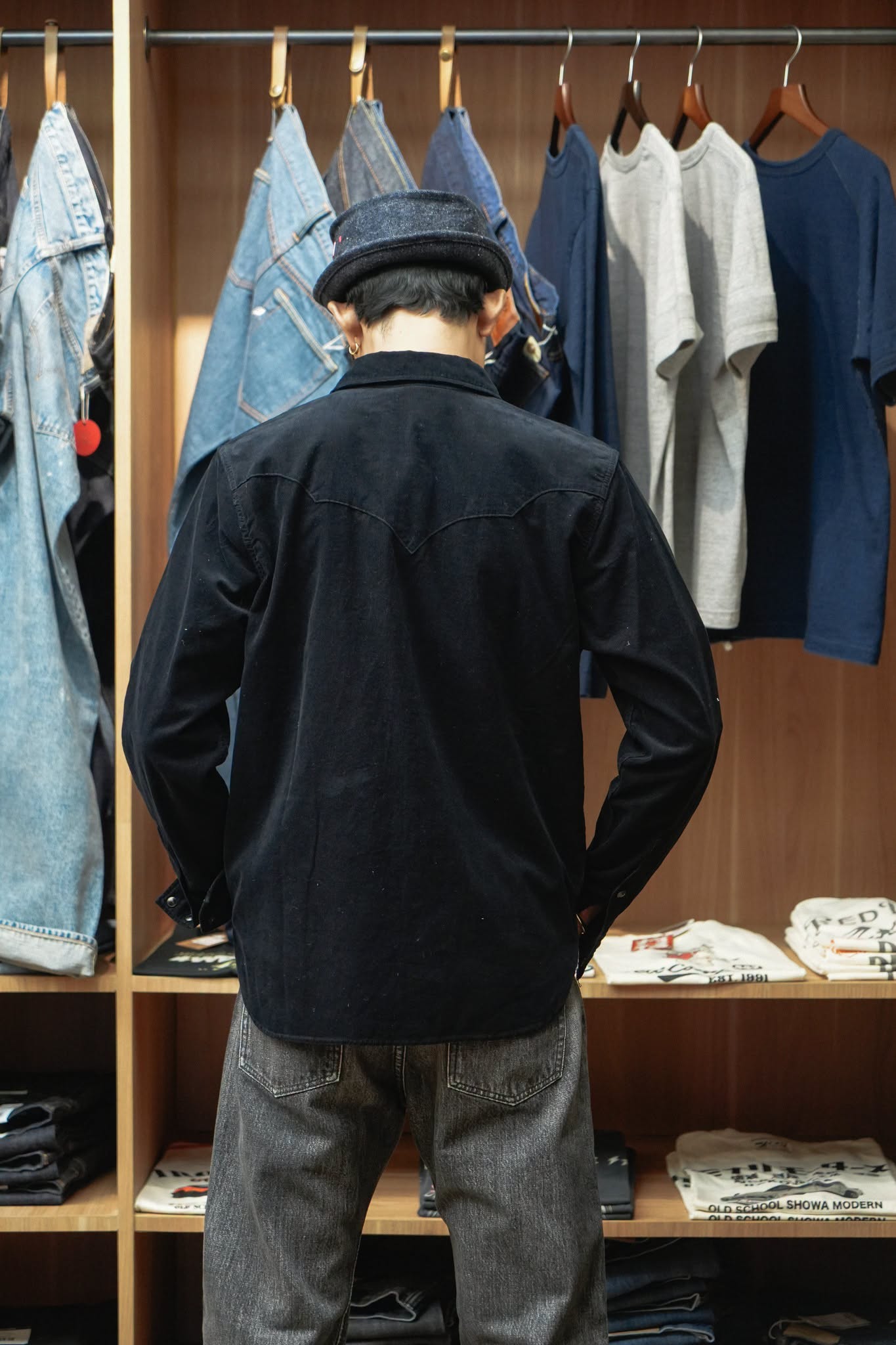 2236-IDBK Indigo Corduroy Curved Pocket Shirt - INDIGO X BLACK