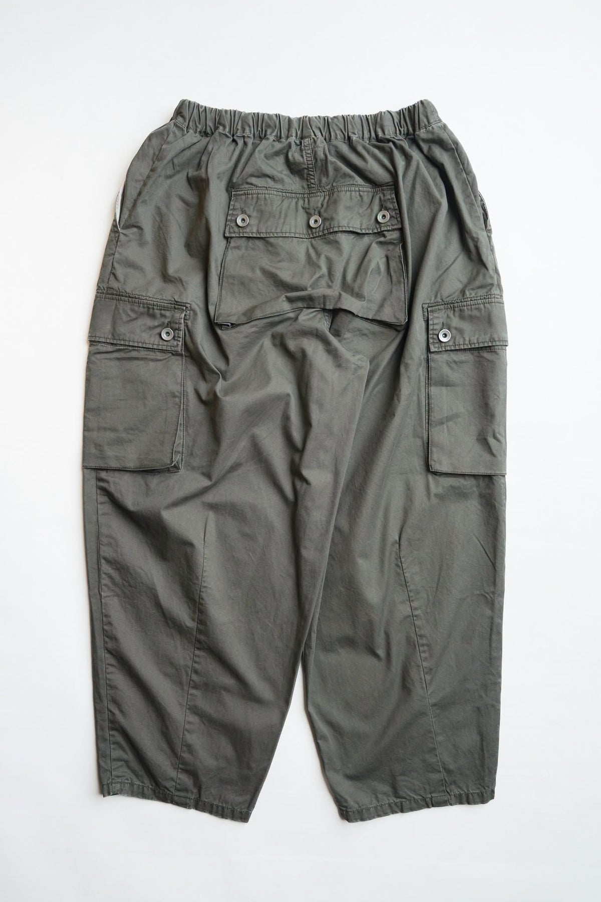 LIGHT PEACH TWILL BALOON MONKEY PANTS - GREEN