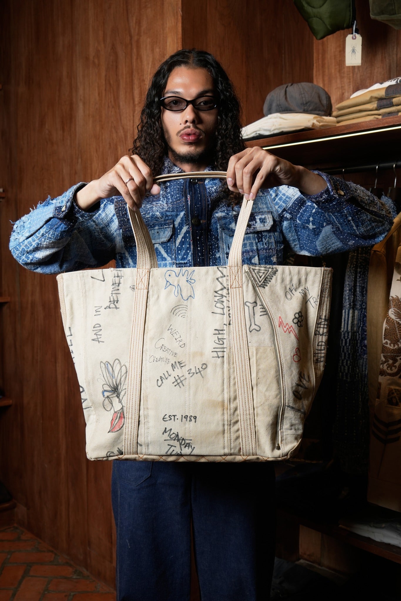 AK/PR/LOT2/ACC/031 Tote Flying Tiger (Green) Vintage Cream Canvas with buckle & hand-painted detail - CREAM