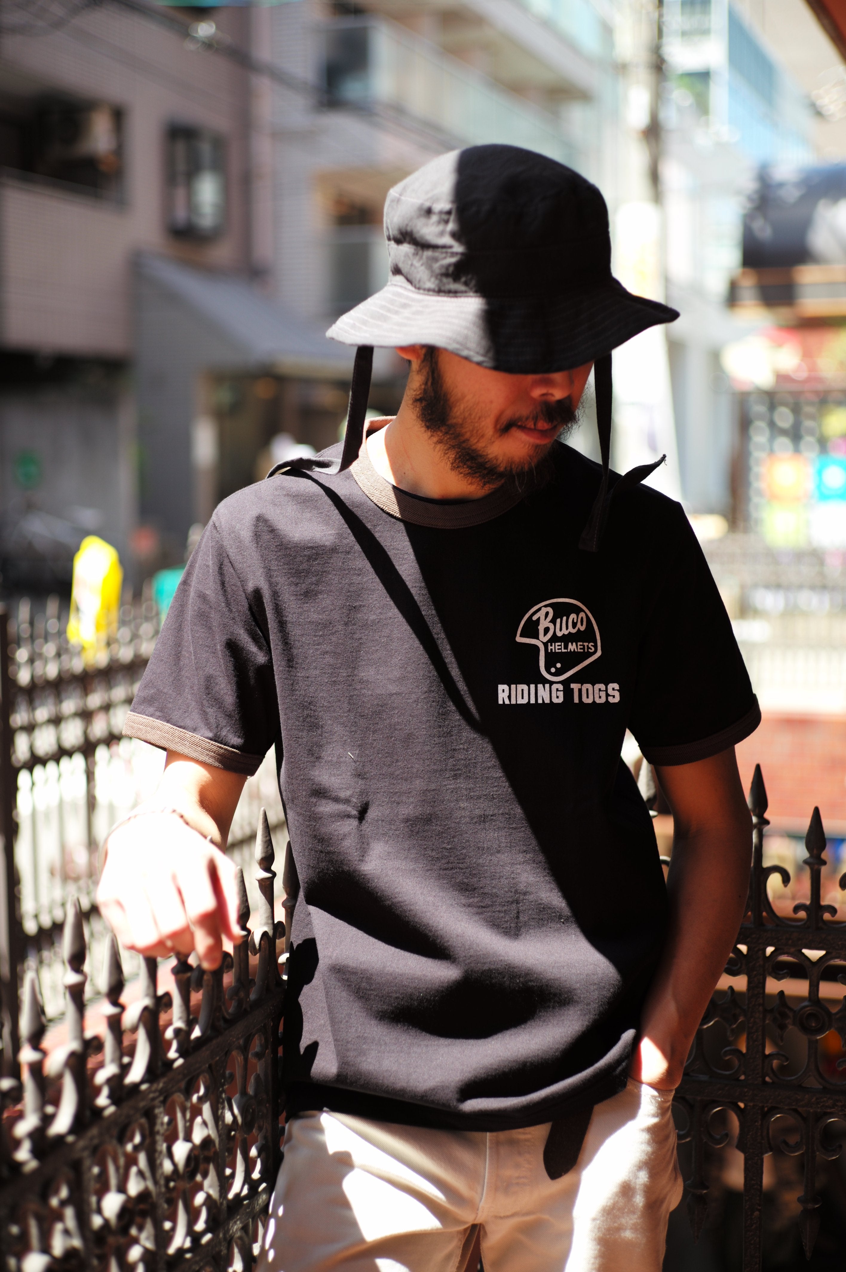 BUCO TEE / RIDING TOGS - BLACK/CHARCOAL