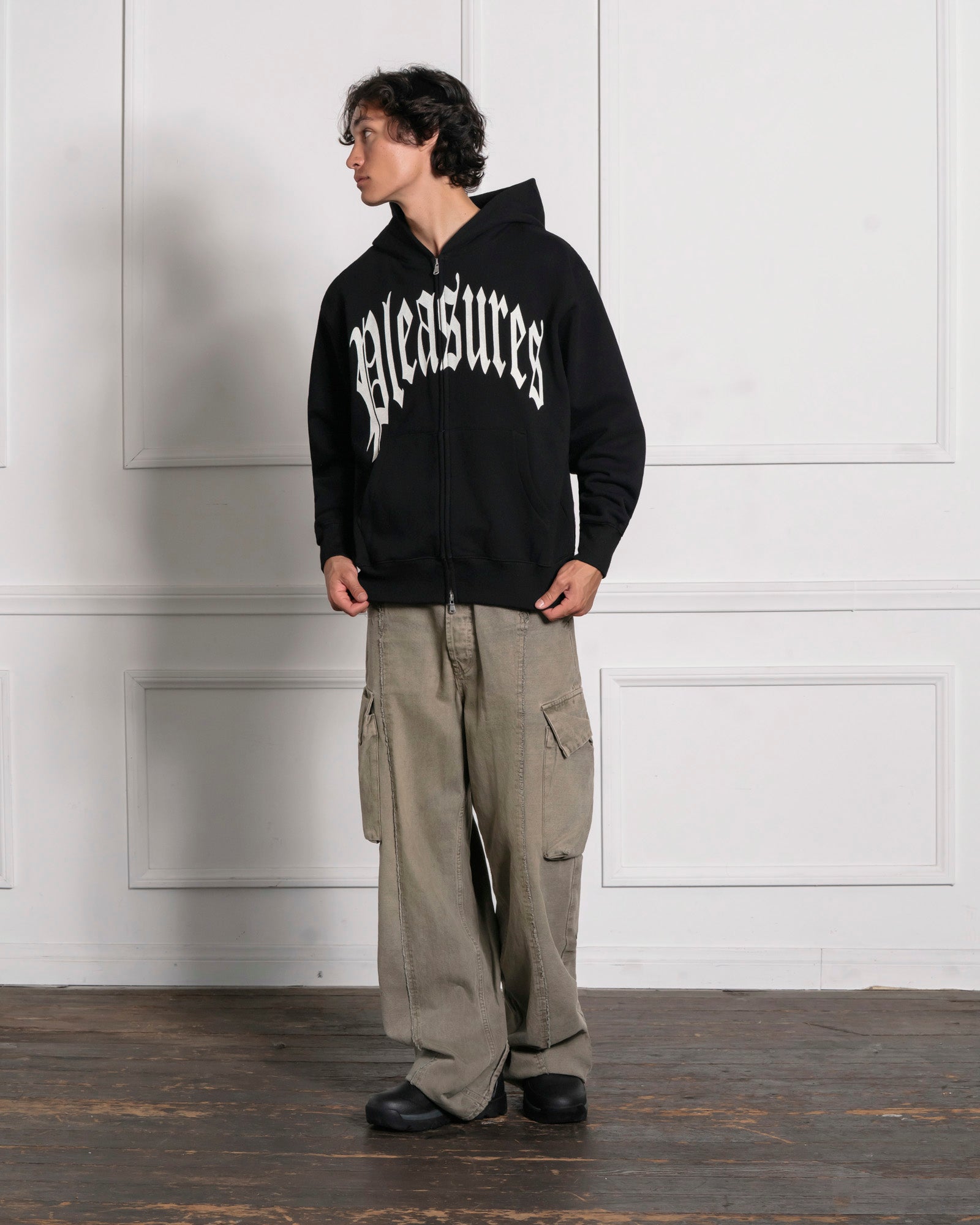 TWITCH ZIP HOODIE - BLACK