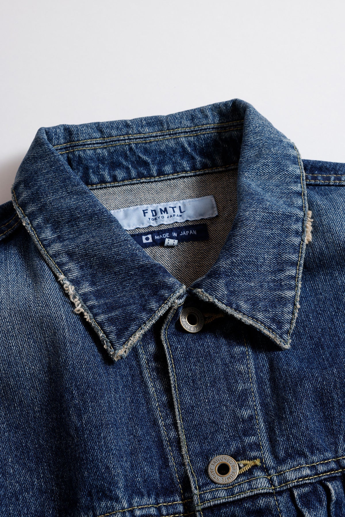 DENIM PLEATED JACKET 3YR WASH (FA26) - INDIGO