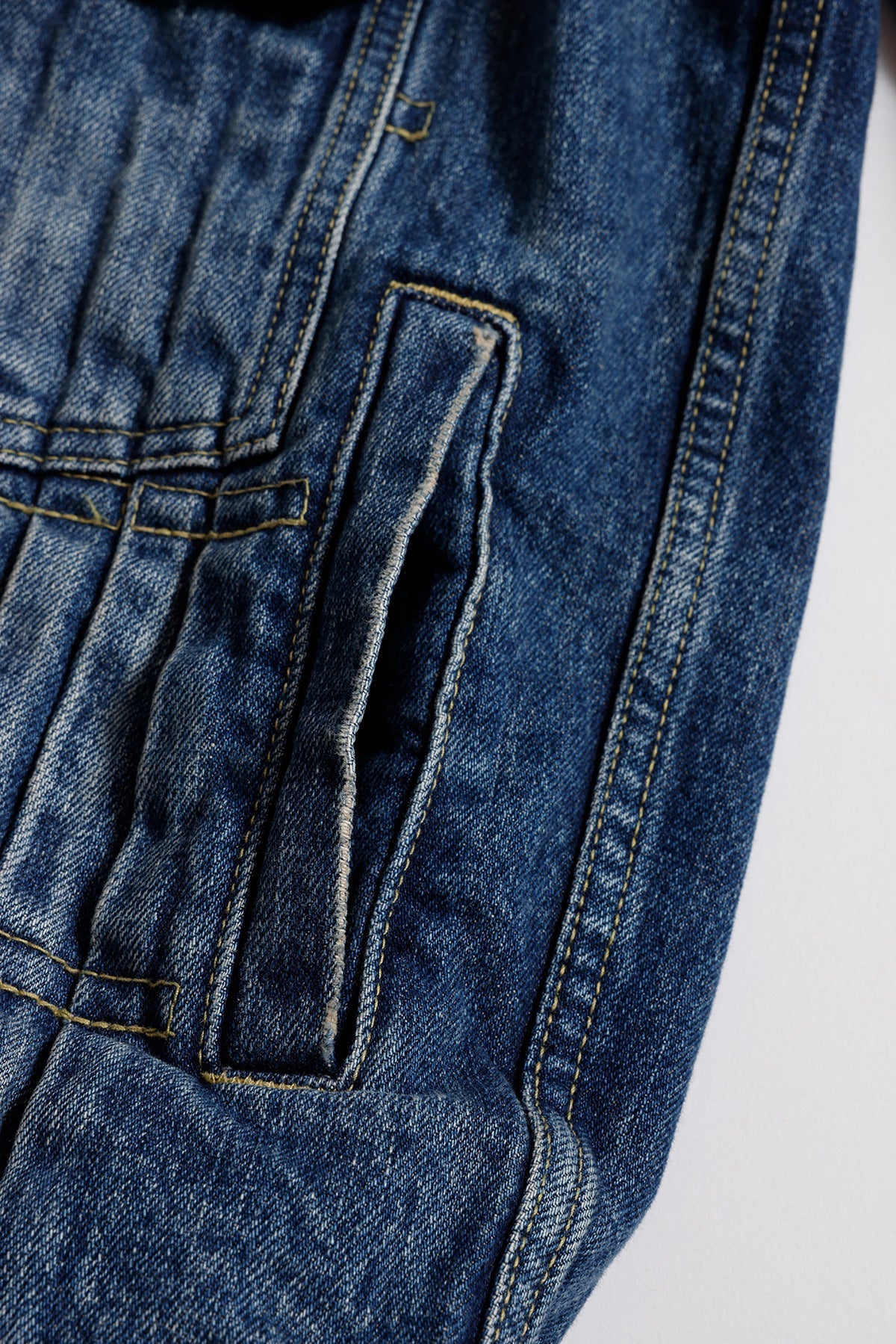 DENIM PLEATED JACKET 3YR WASH (FA26) - INDIGO