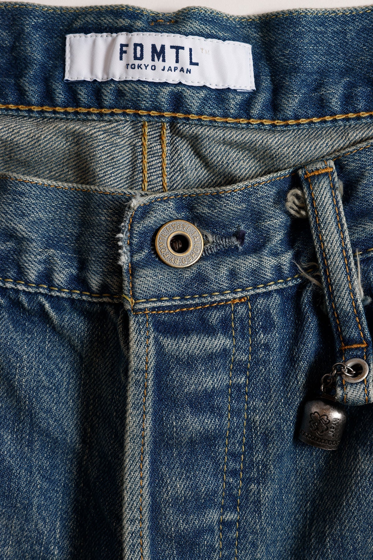 CLASSIC STRAIGHT DENIM CS134 (FA26) - INDIGO