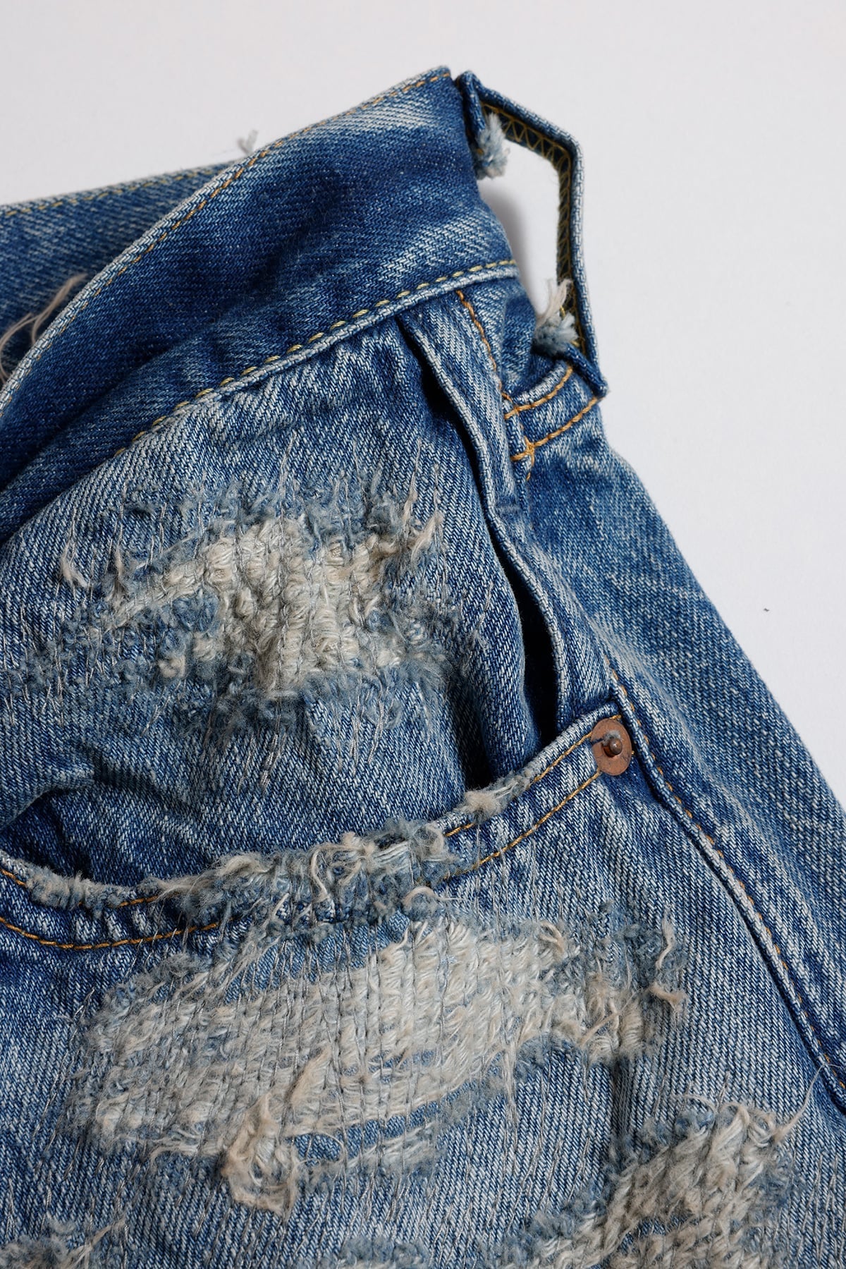 CLASSIC STRAIGHT DENIM CS136 (FA26) - INDIGO