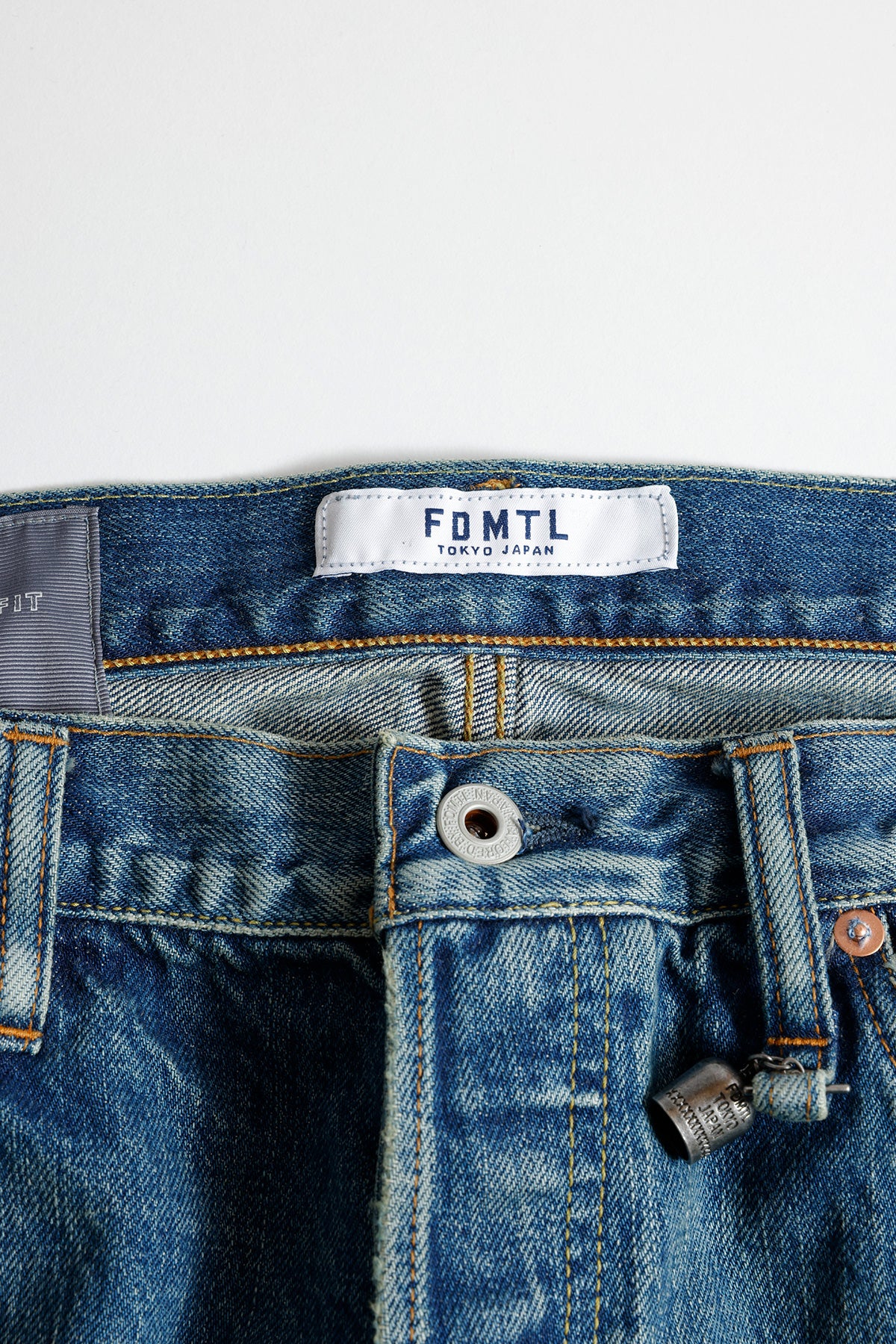CLASSIC FIT DENIM CS127 (AW25) - INDIGO