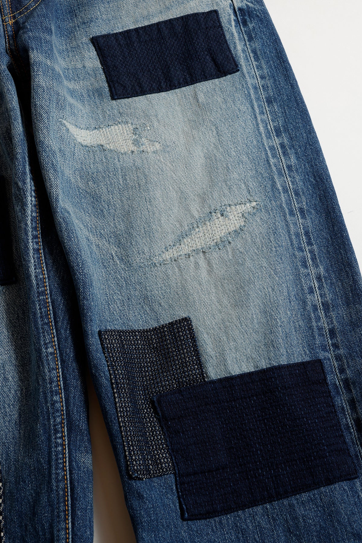 CLASSIC FIT DENIM CS128 (AW25) - INDIGO