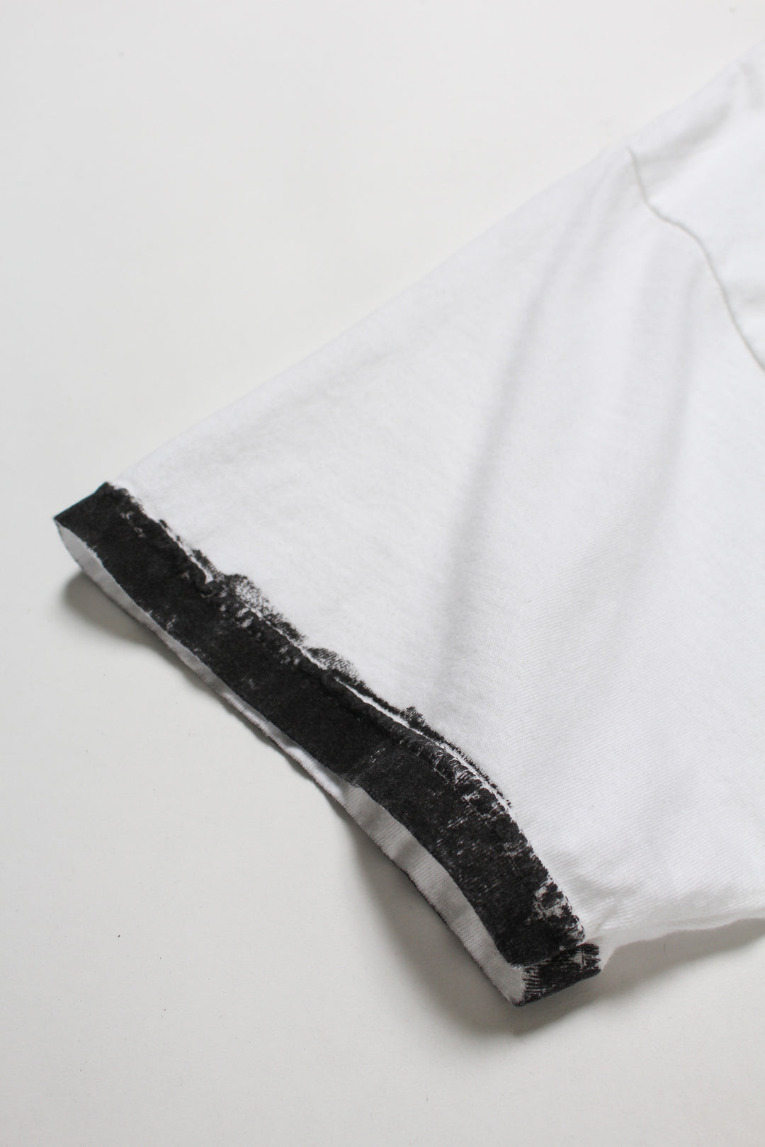 #7 VINYL TRIM TEE - WHITExBLACK