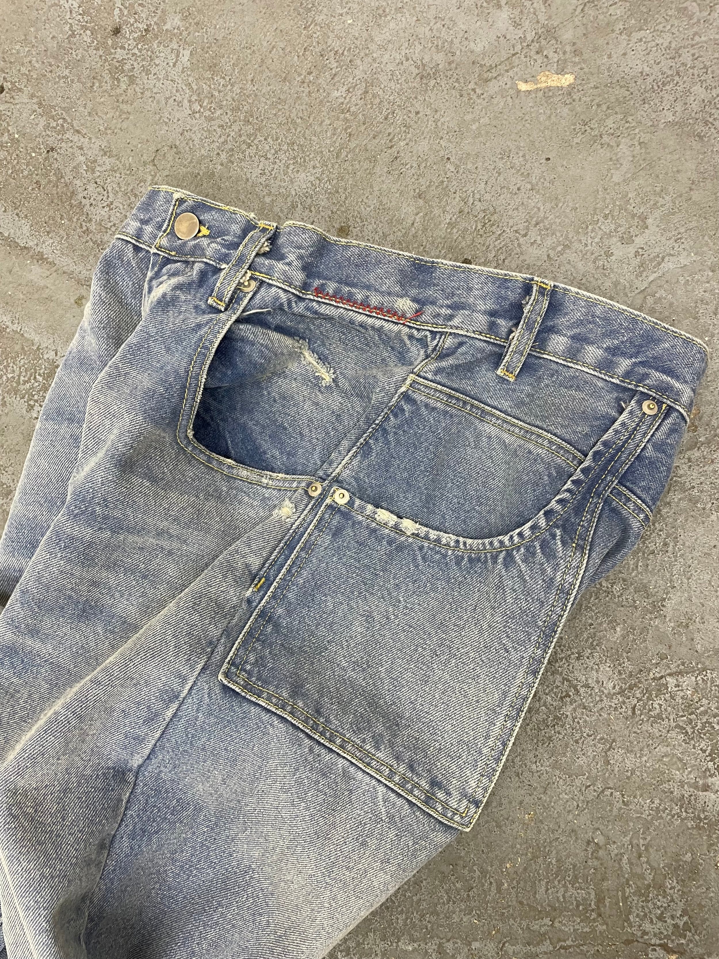 EVERYDAY DENIM - LIGHT WASH