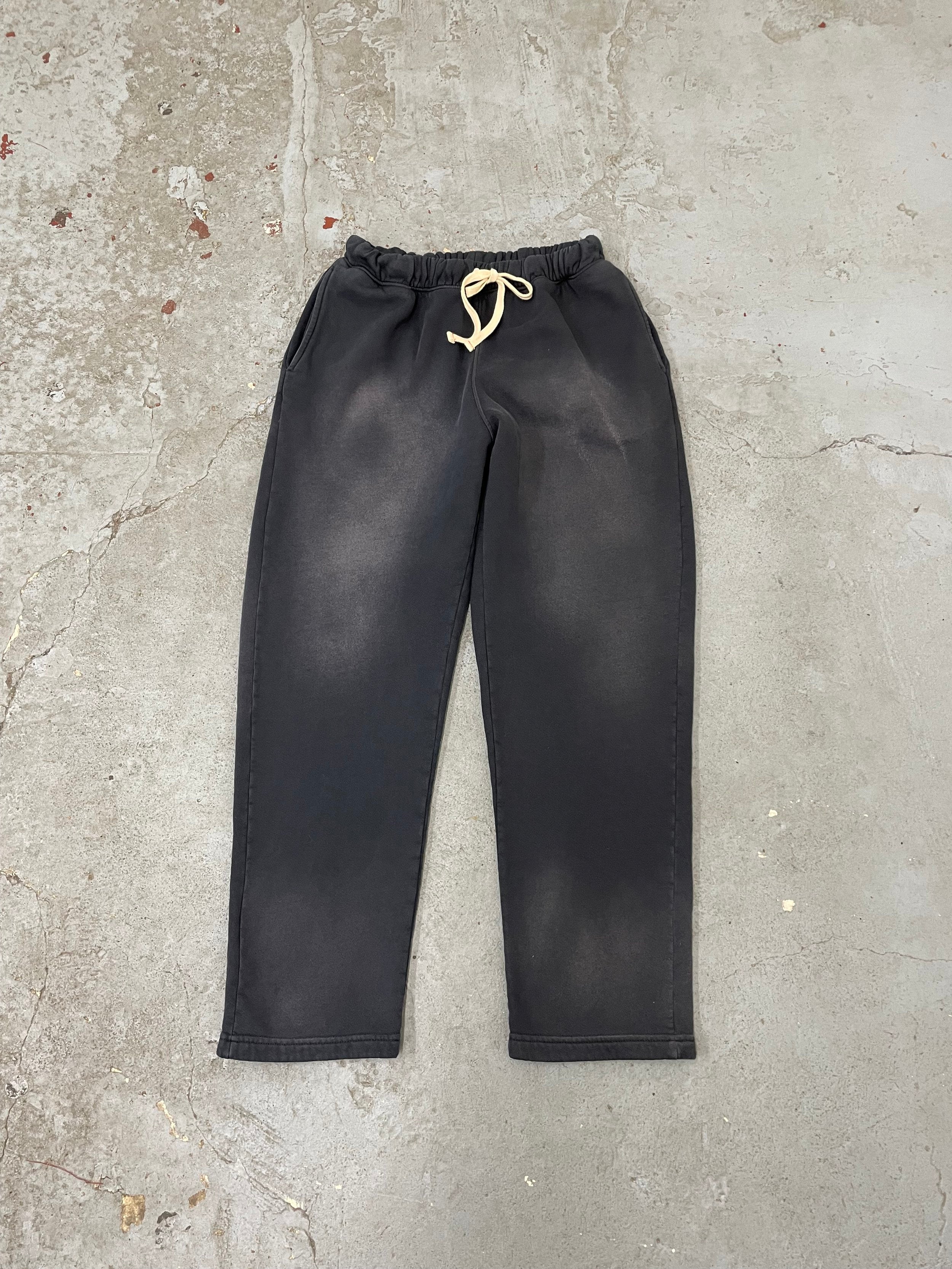MOOJI SWEATS 02 - AGED BLACK