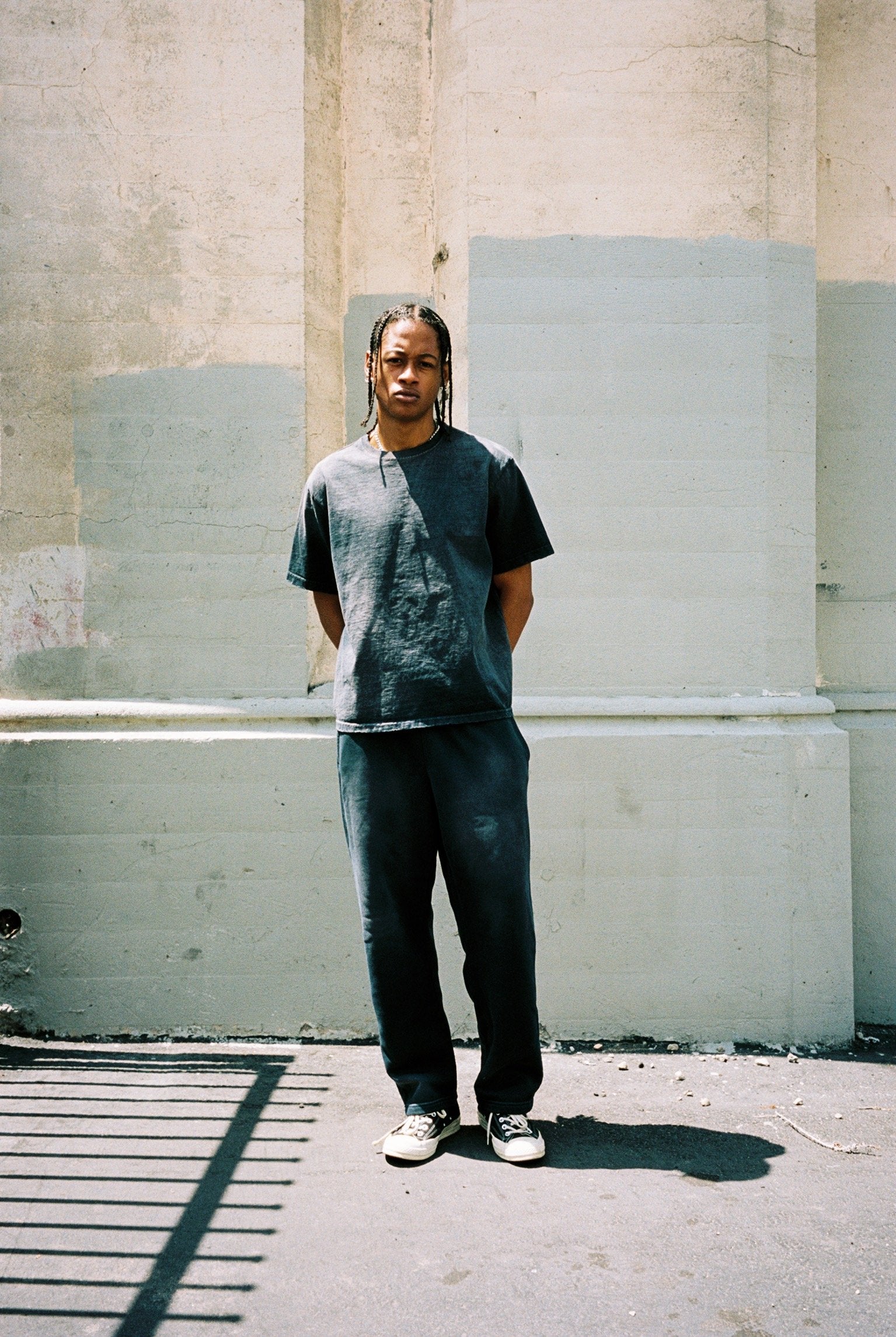 MOOJI SWEATS 02 - AGED BLACK