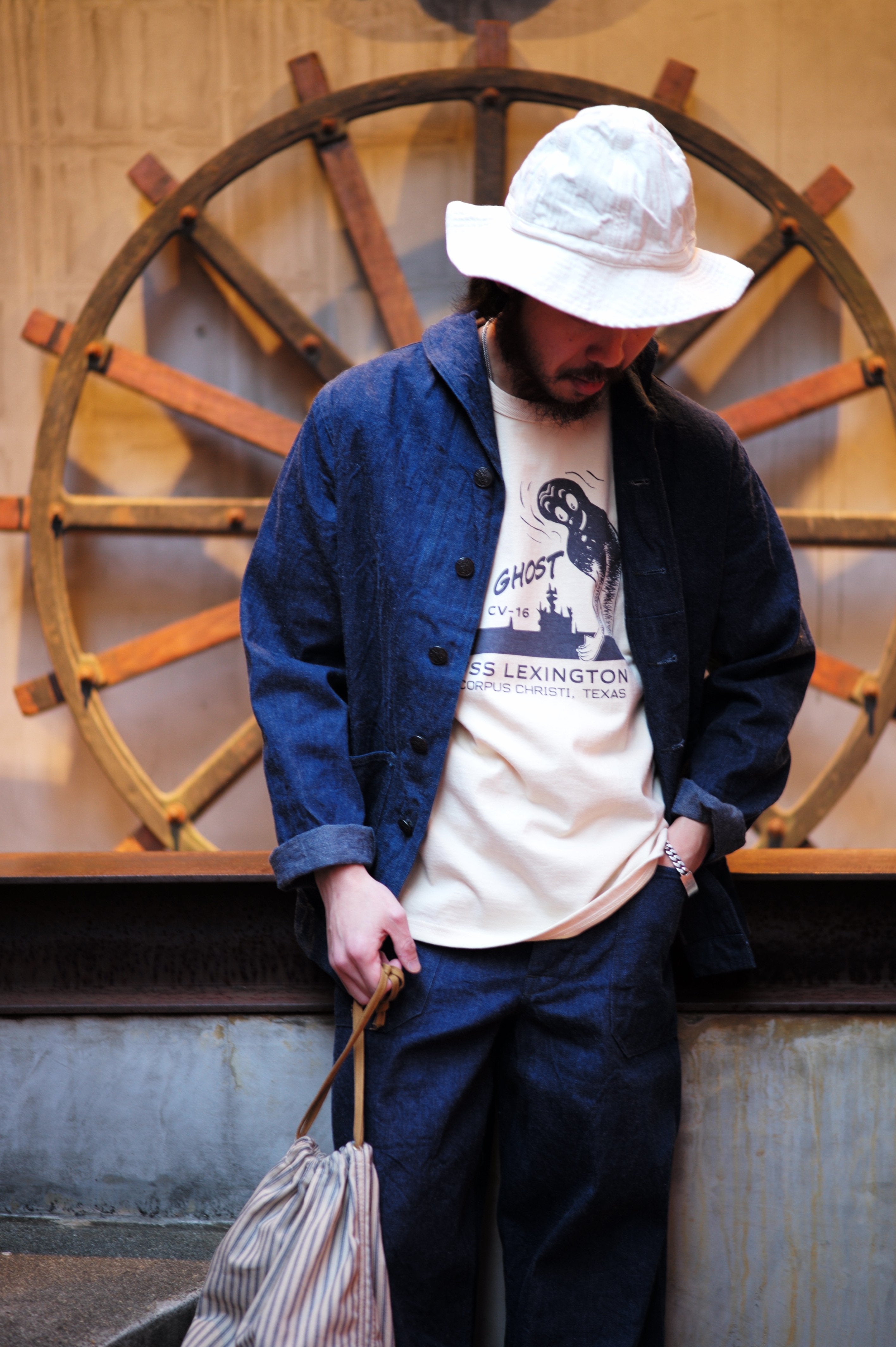 MILITARY TEE / THE BLUE GHOST - ECRU