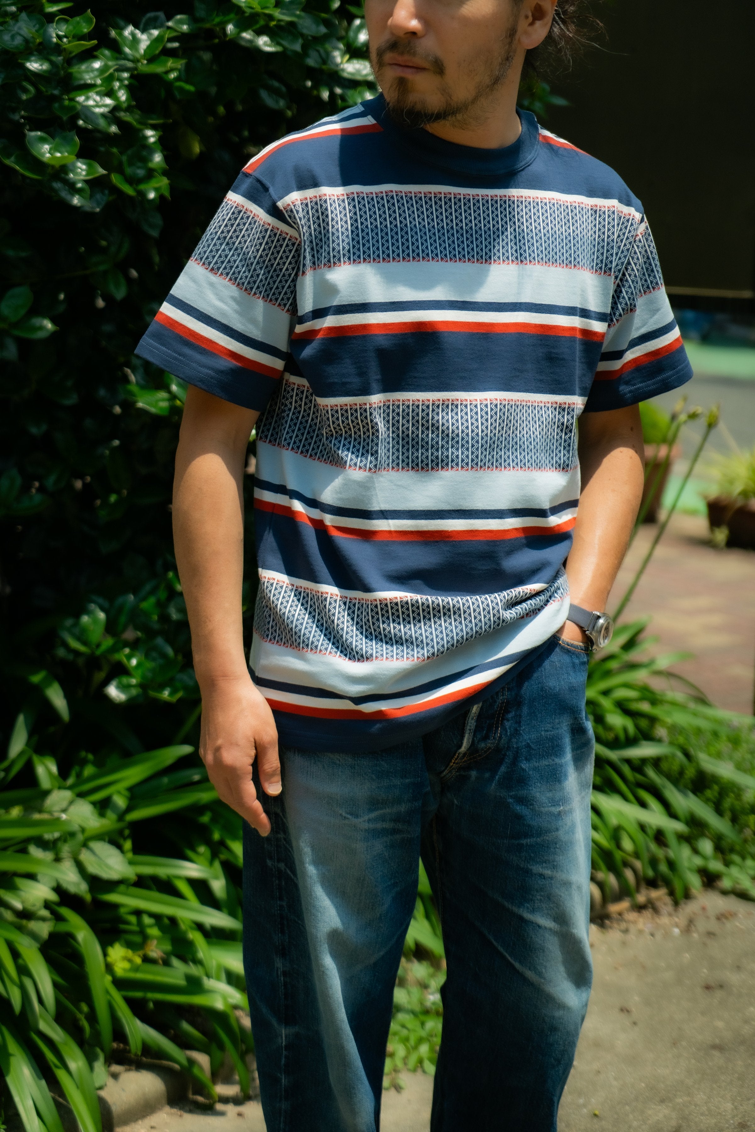 JACQUARD KNIT STRIPE TEE - NAVY