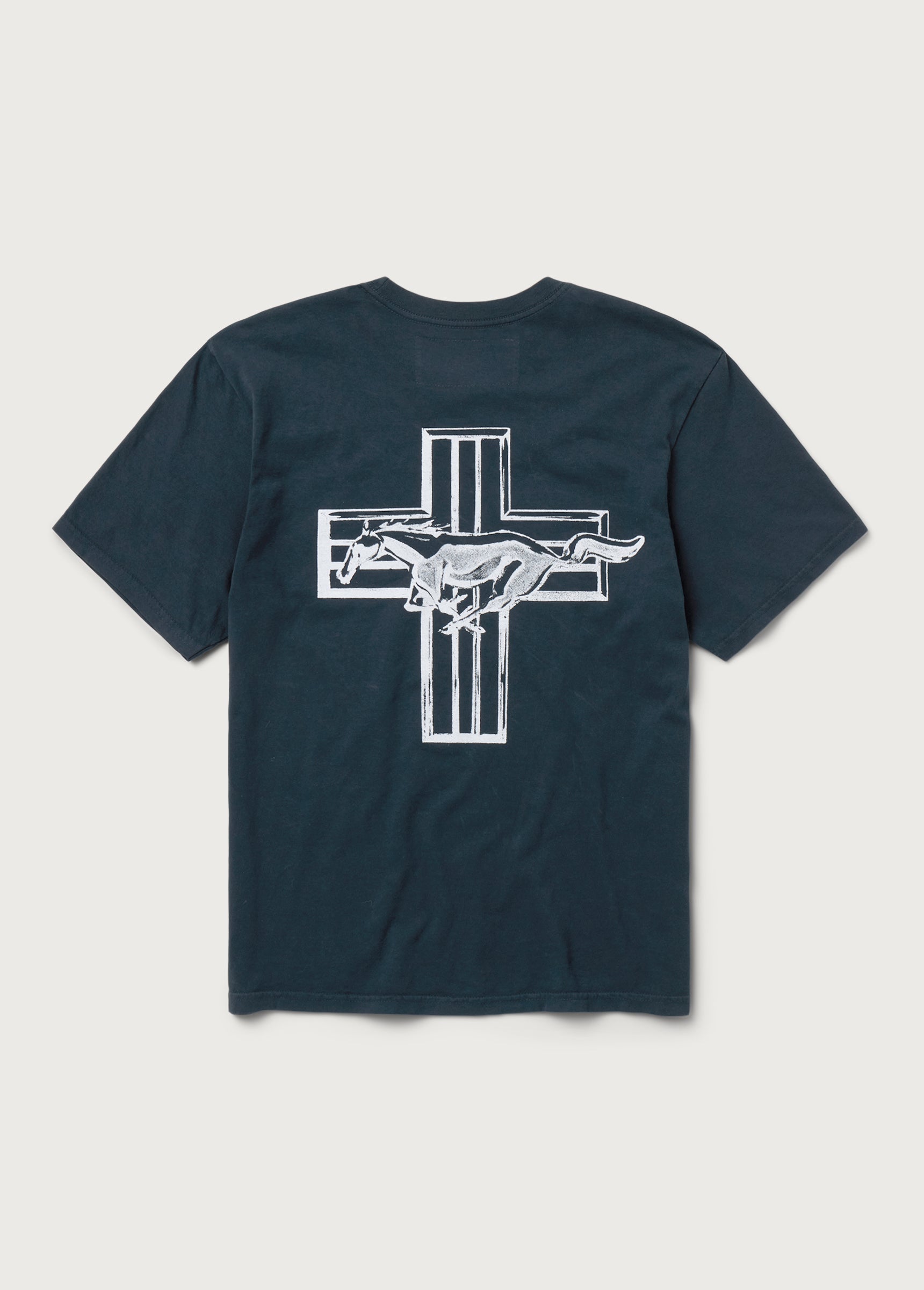MUSTANG CROSS TEE S/S - HARD WASHED BLACK