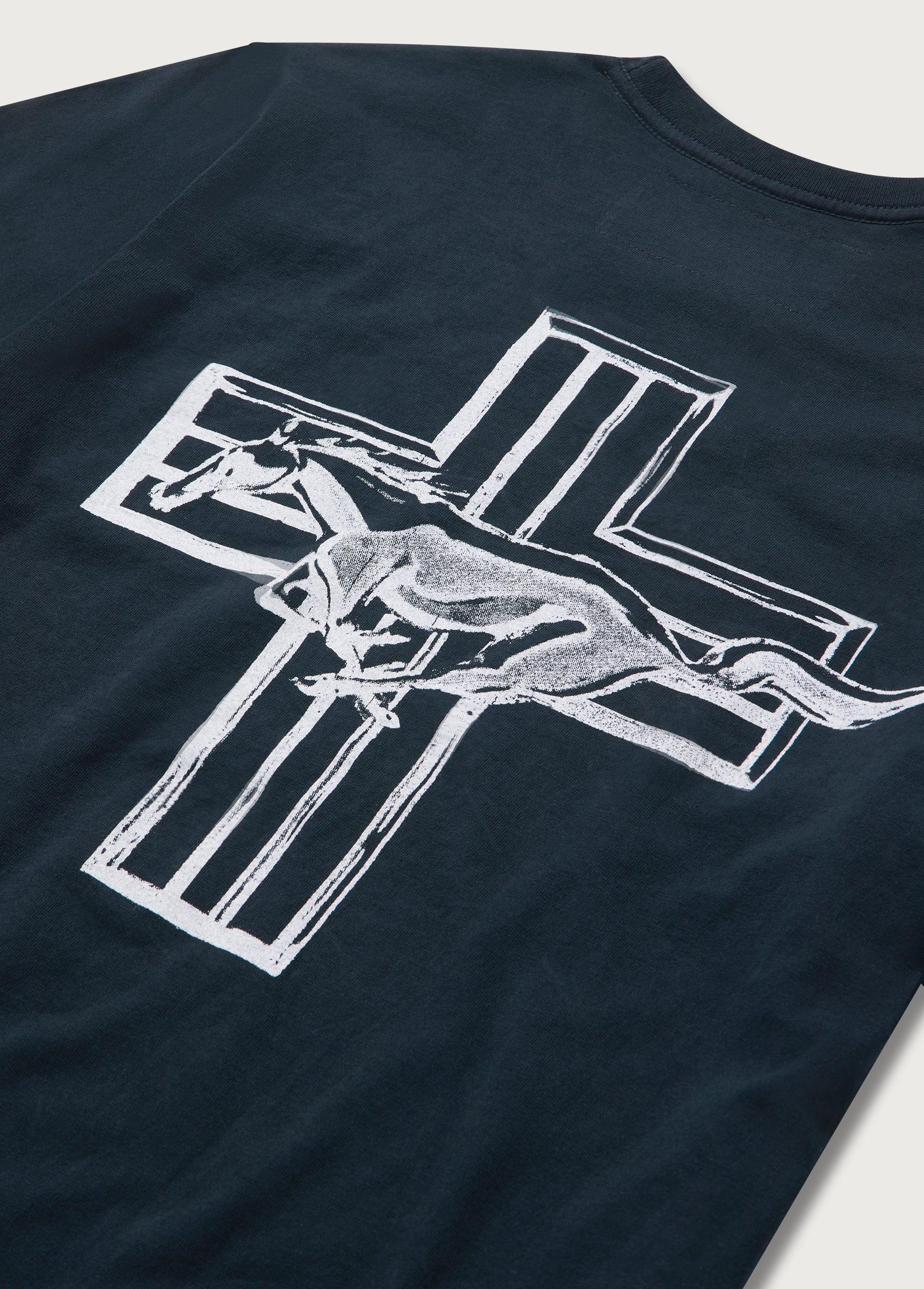 MUSTANG CROSS TEE S/S - HARD WASHED BLACK