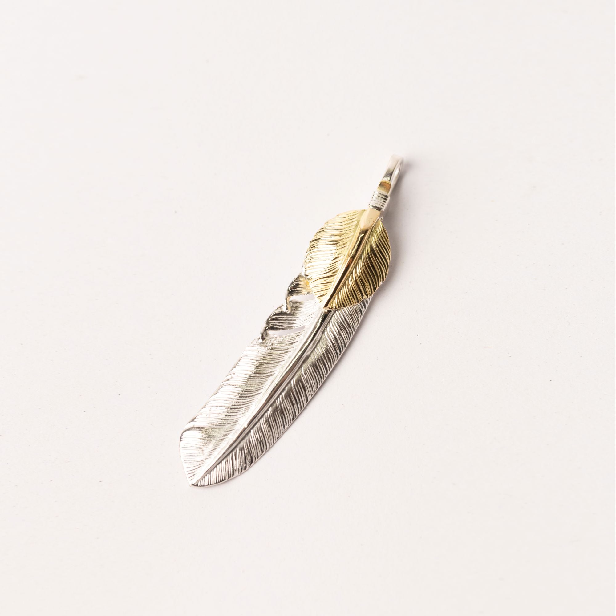 P-356L K18 Heart Feather with Feather (L)