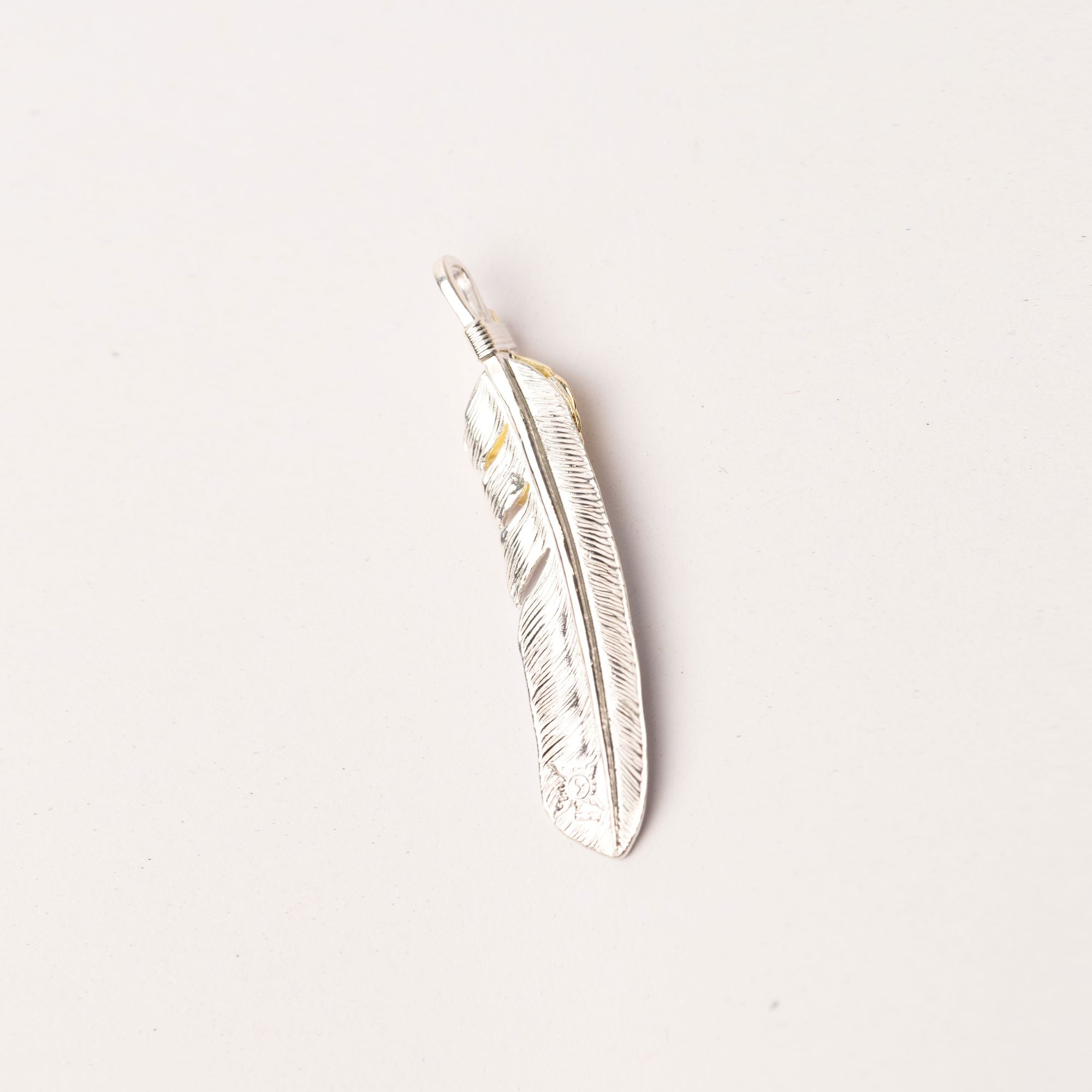 P-356R K18 Heart Feather with Feather (L)