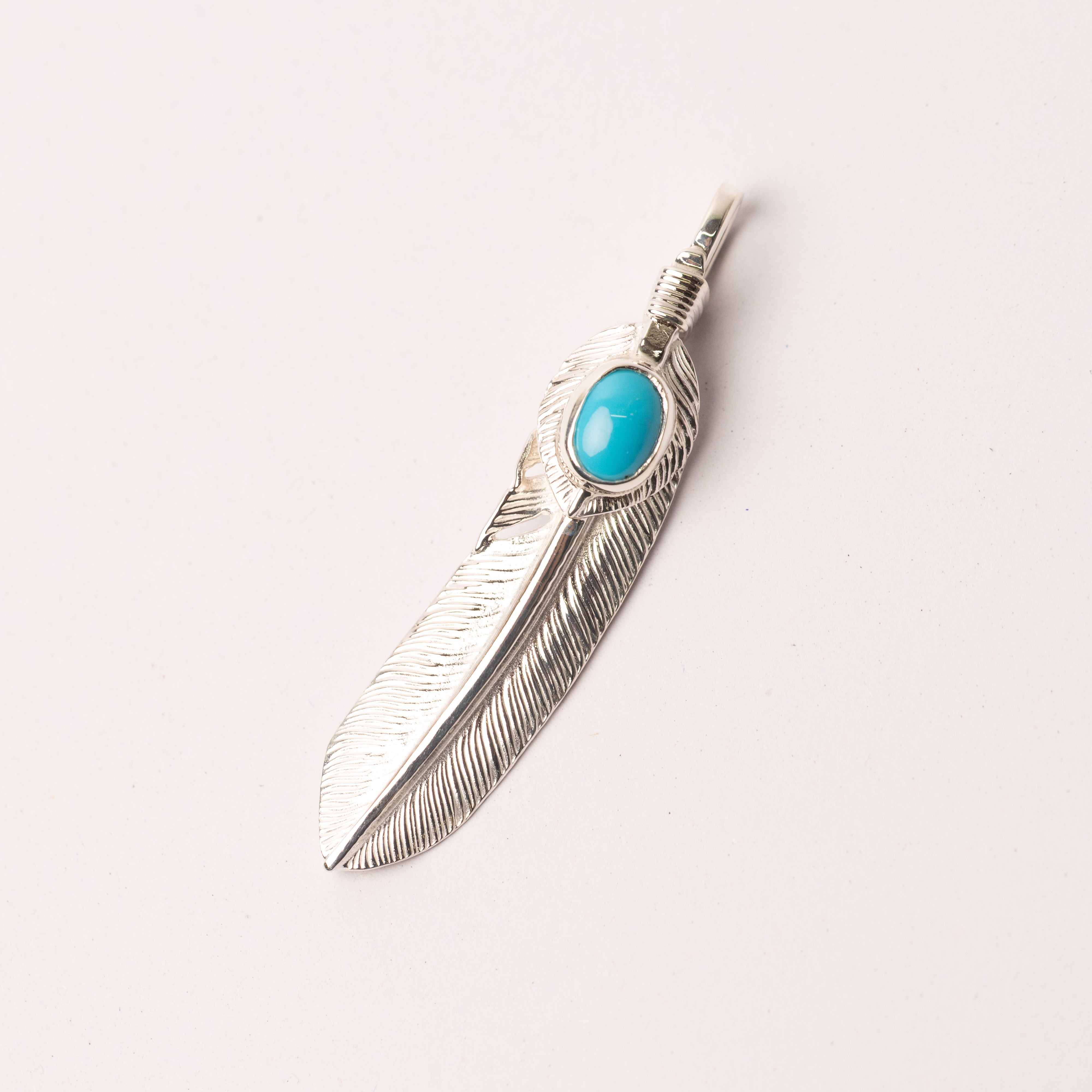 P-516L Turquoise Heart Feather Feather (M)