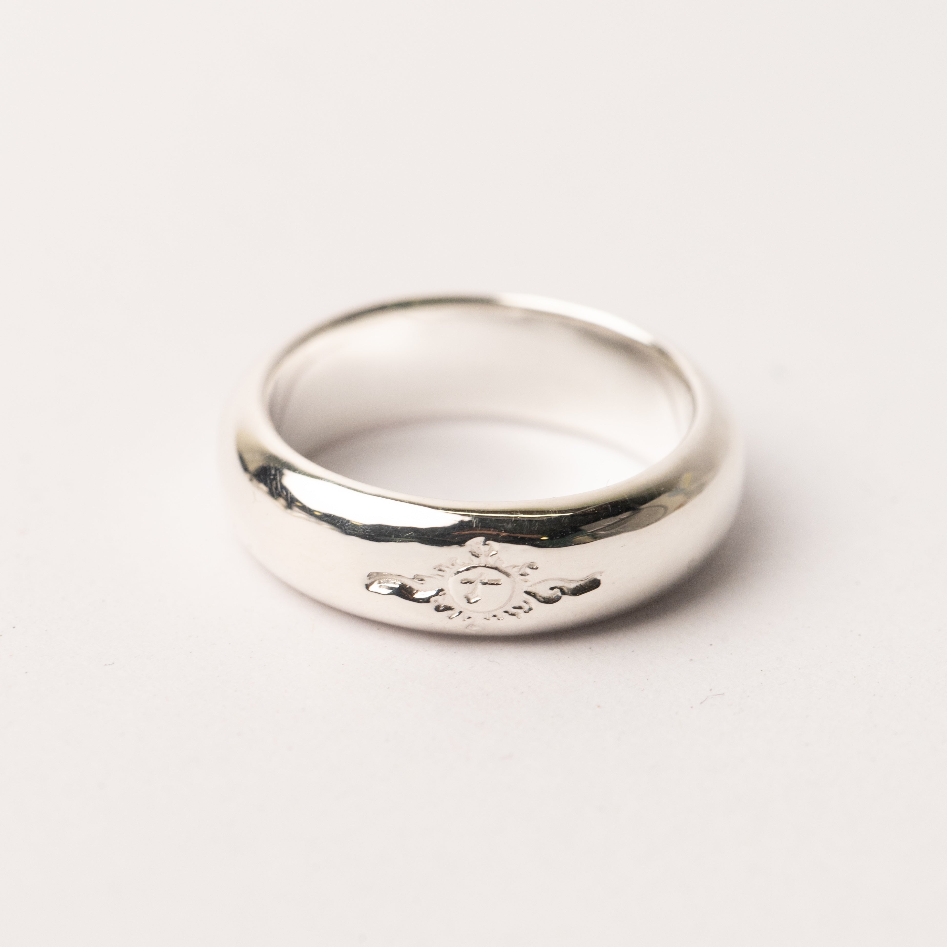 R-084 Round mark engraved ring (L)