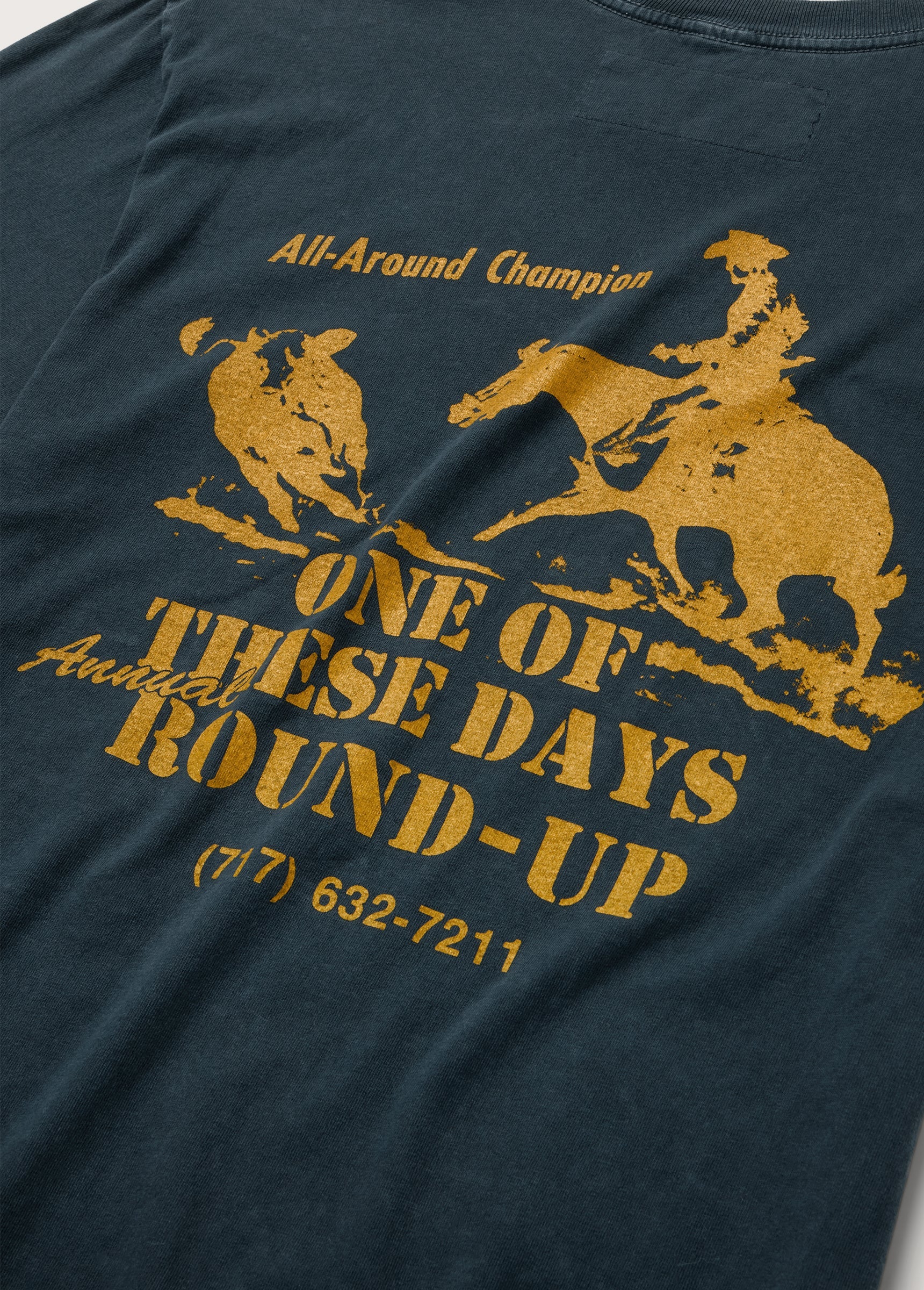 ROUND UP TSHIRT - WASHED BLACK