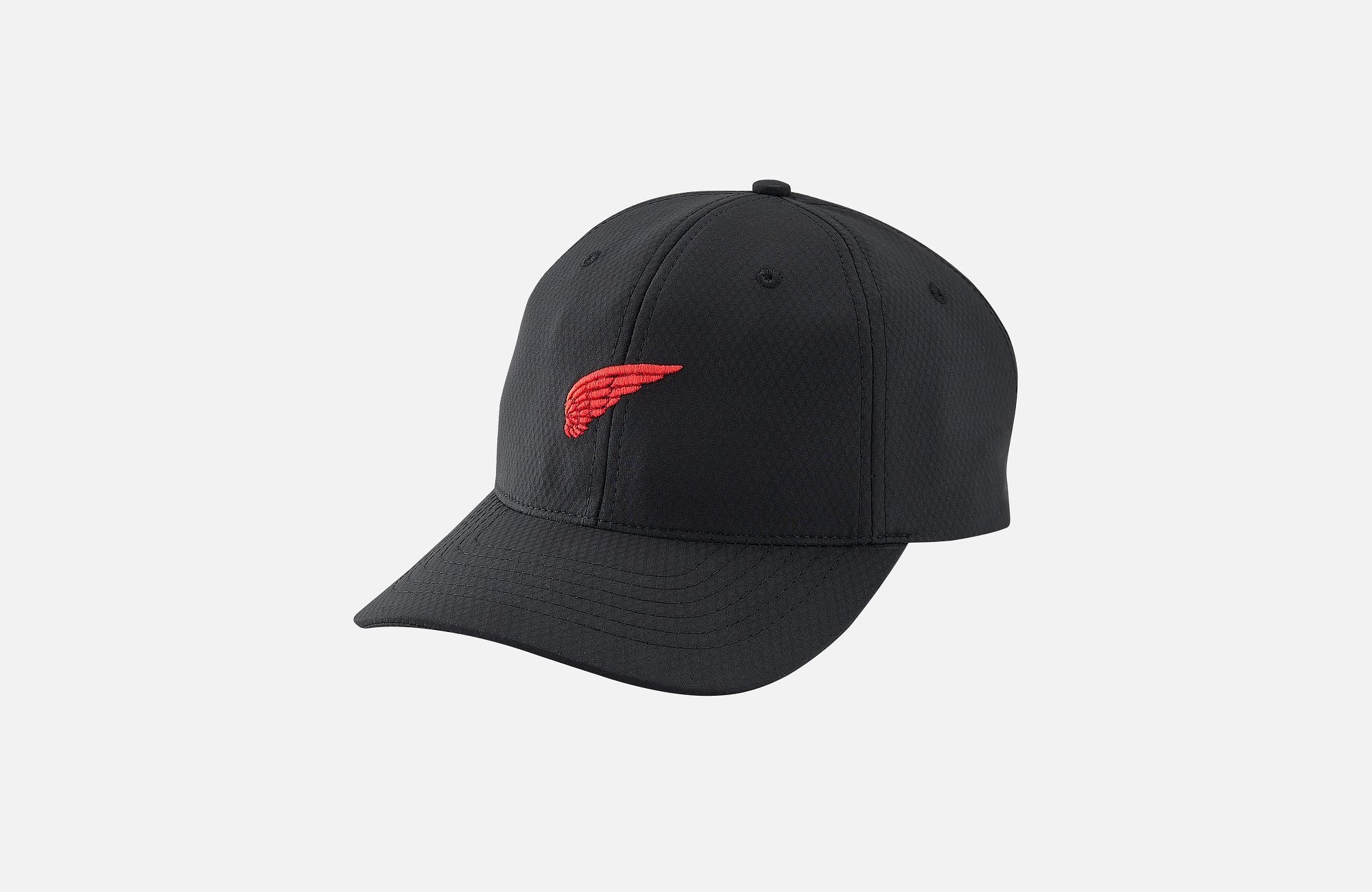 97467 WING PERFORMANCE BALL CAP - BLACK