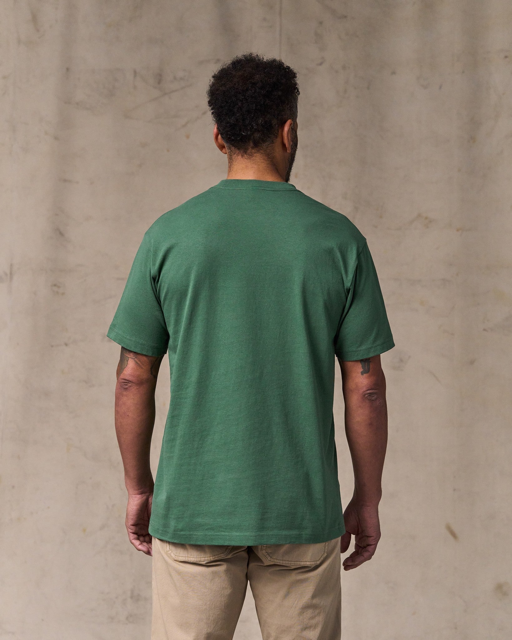 Outfitter Pocket T-shirt - Olive Green