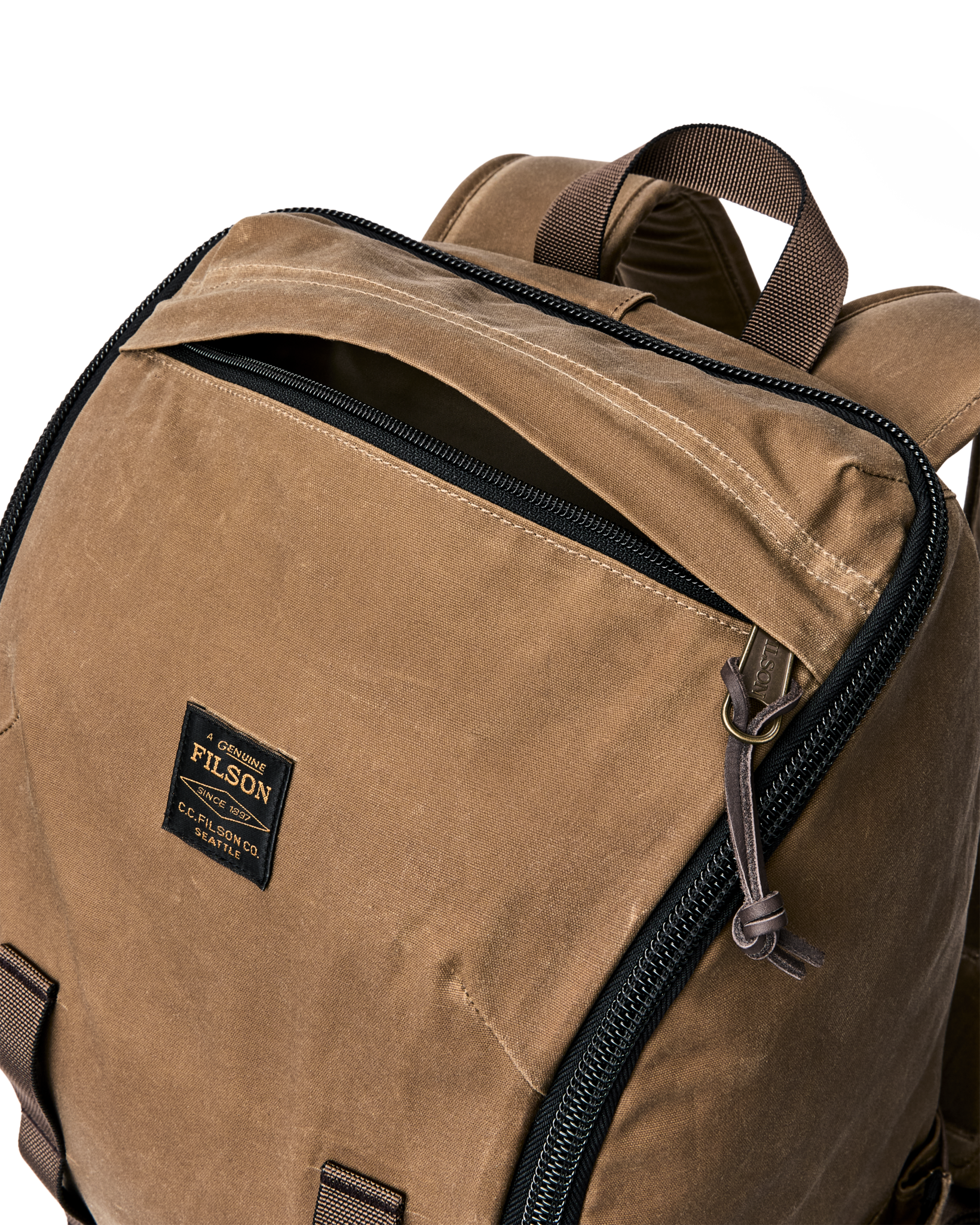 TRAPPER CREEK 28L BACKPACK - DARK TAN