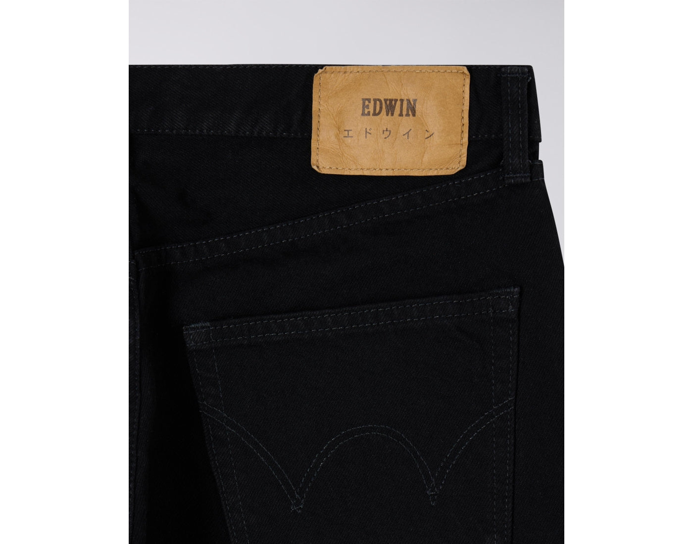 EU33Z-401 REGULAR TAPERED - BLACK UNWASHED
