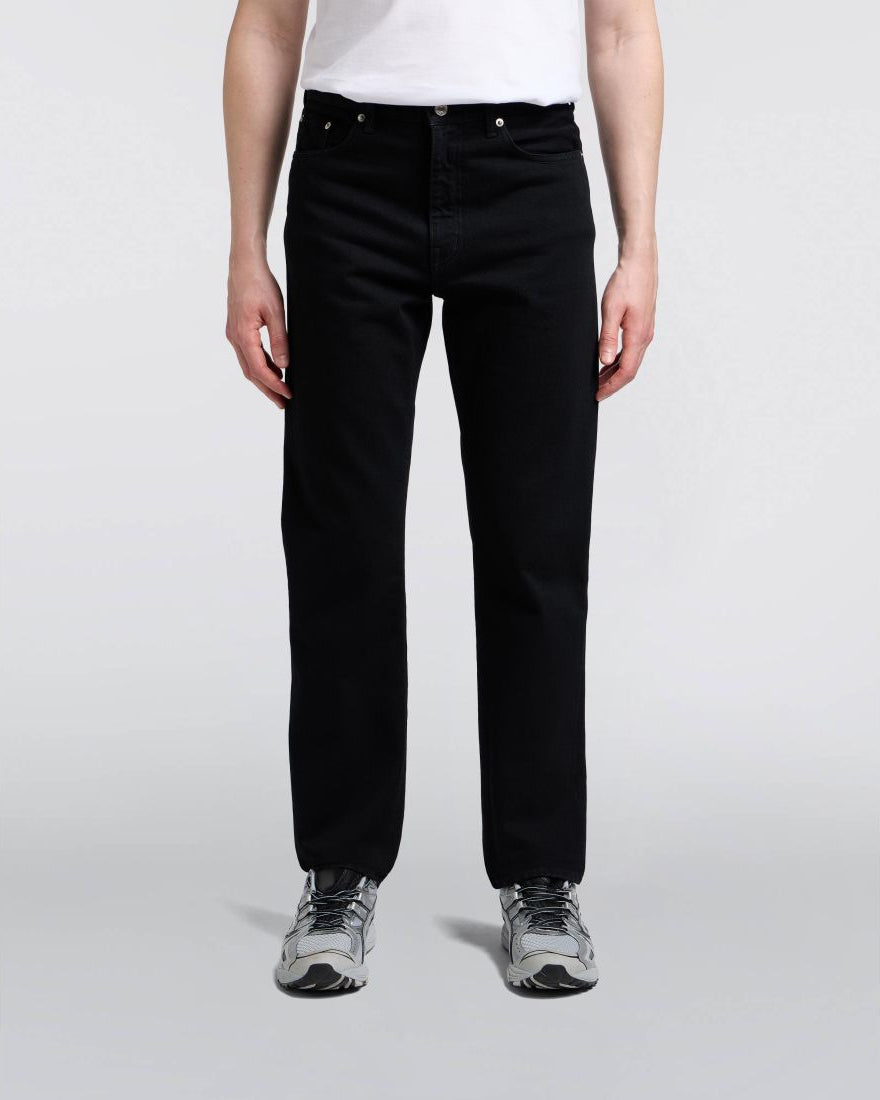 EU04Z-401 REGULAR STRAIGHT - BLACK UNWASHED