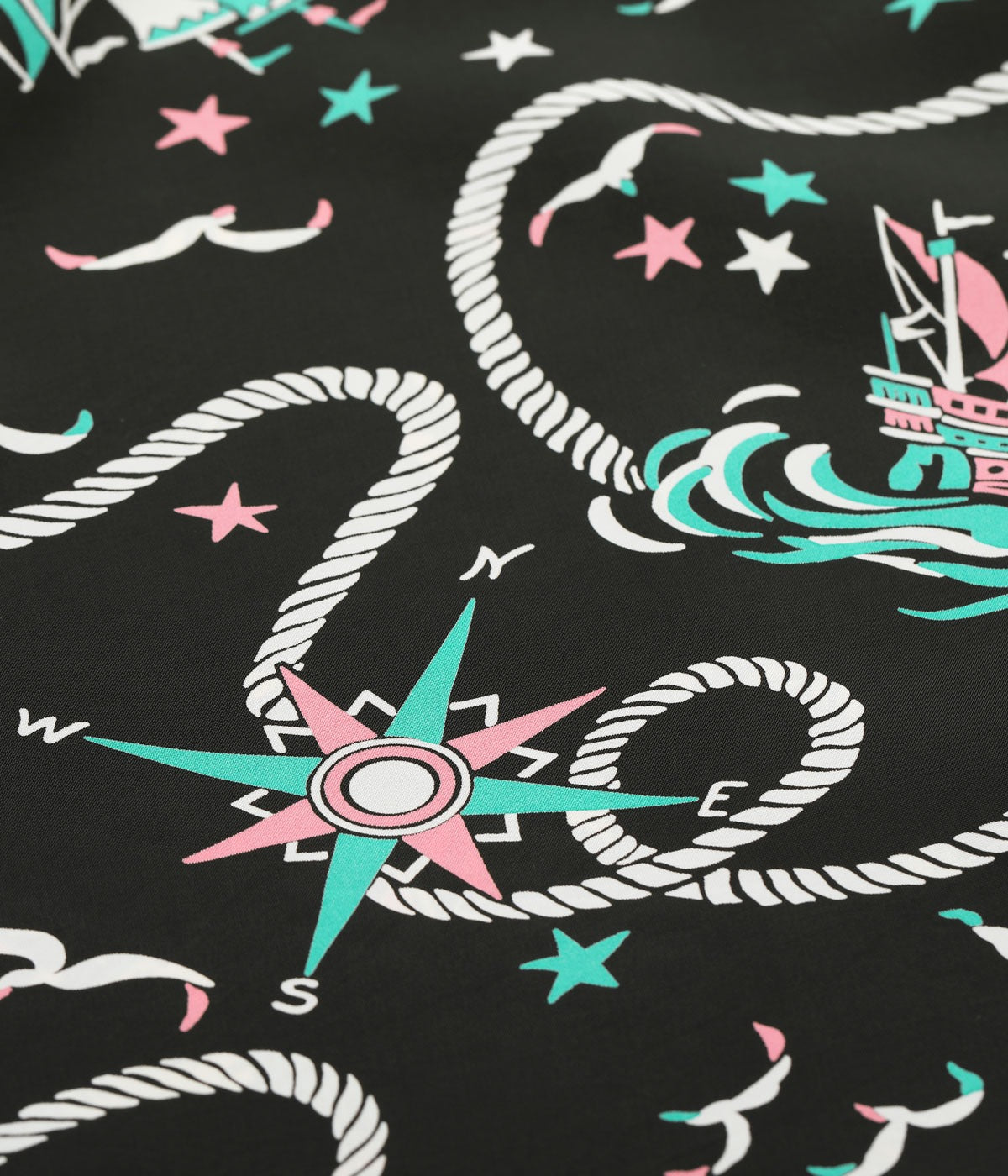 SS39429 RAYON HAWAIIAN SHIRT “AGE OF DISCOVERY” - BLACK