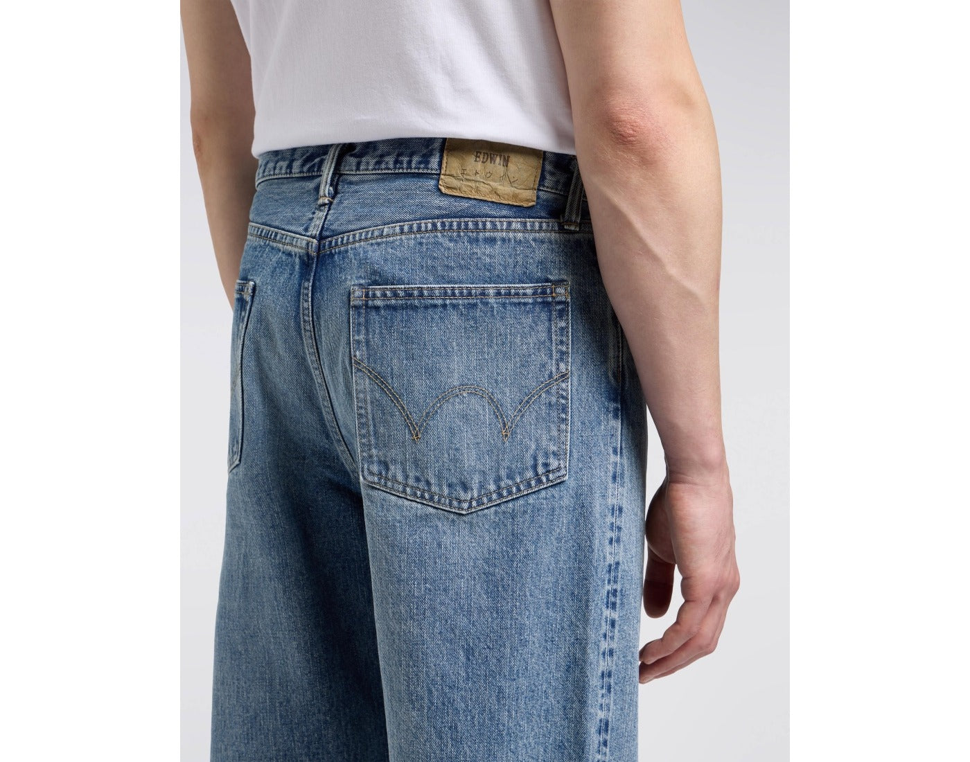 EEU104-255 LOOSE FIT - BLUE LIGHT USED