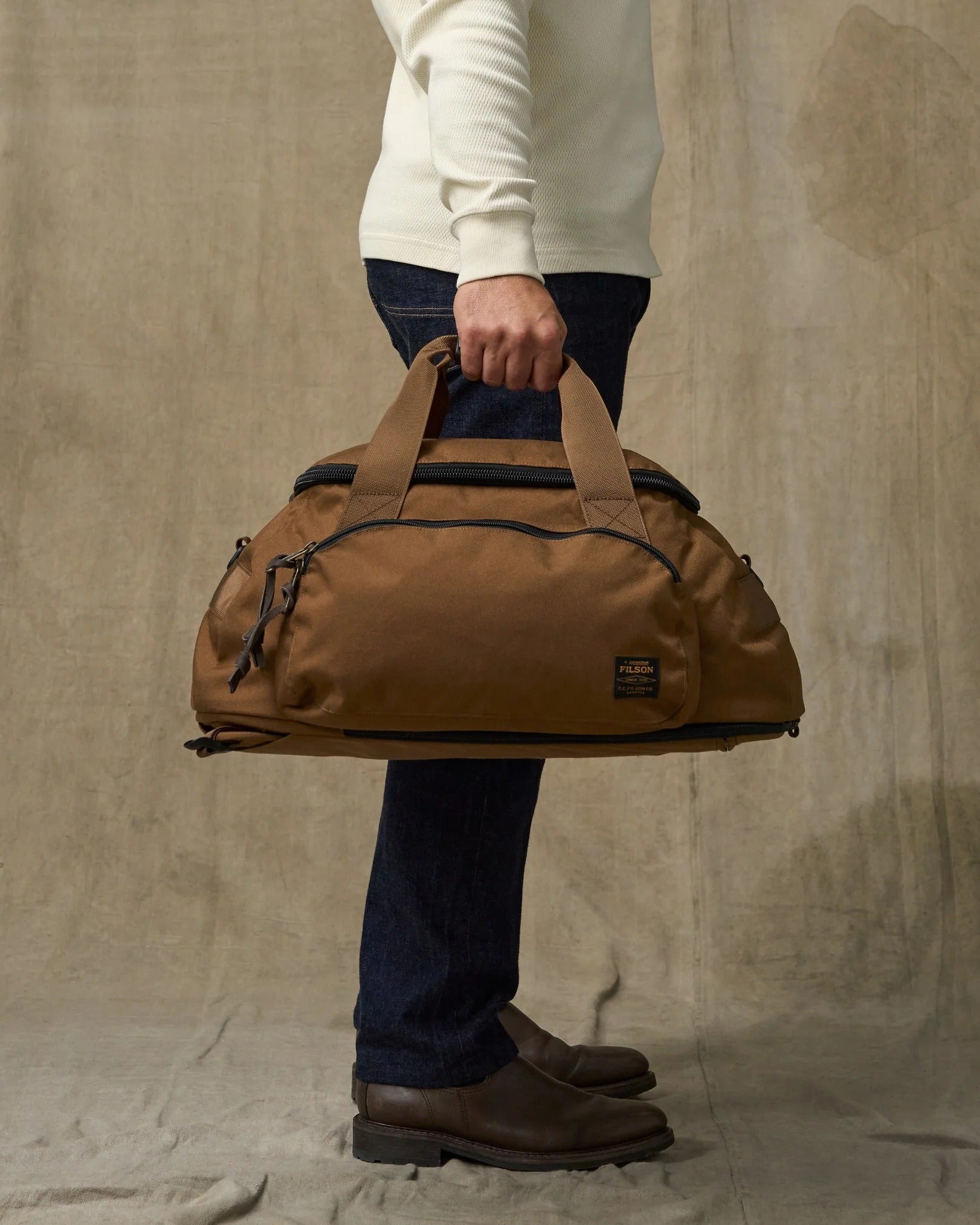 DRYDEN DUFFLE PACK - WHISKEY