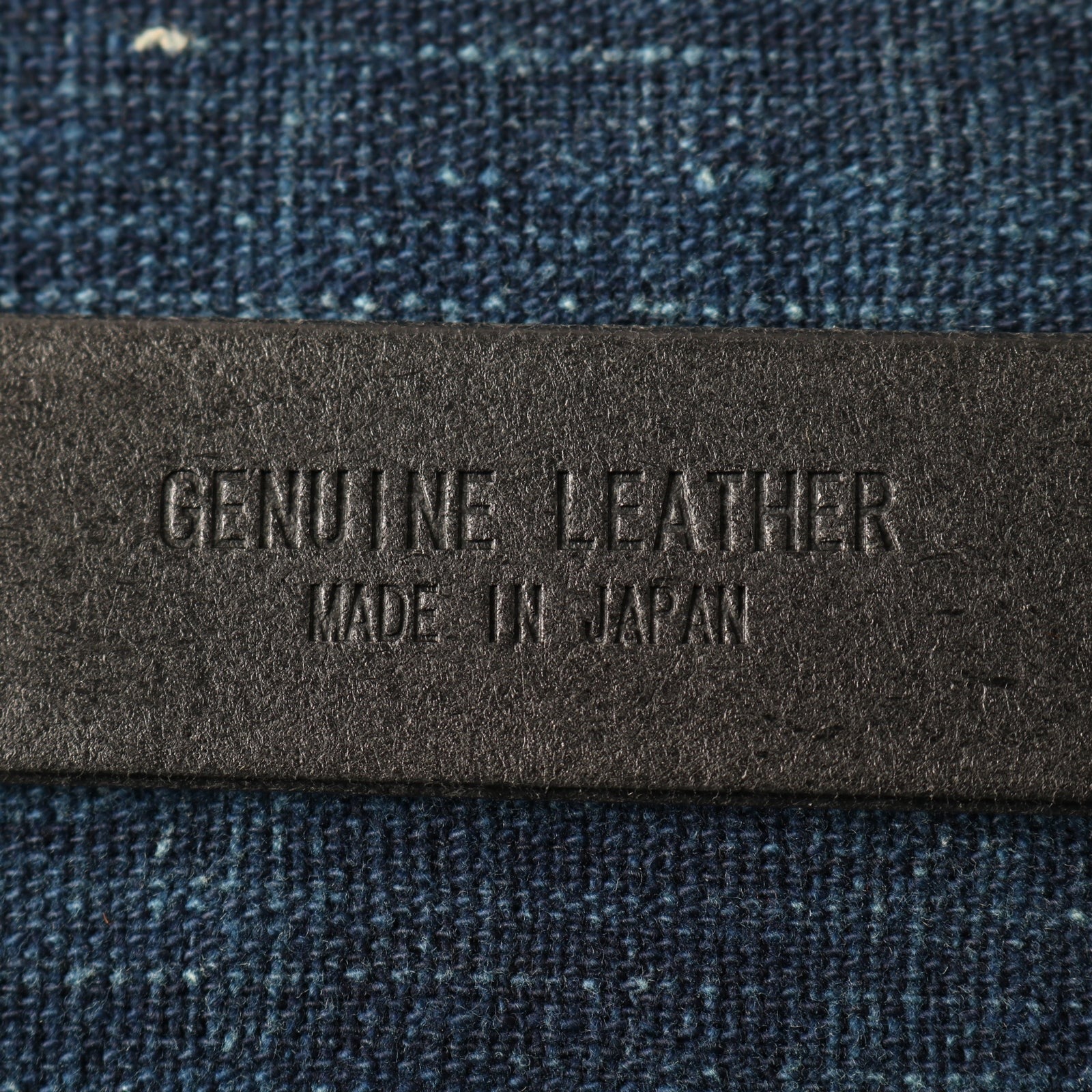 LE-4343 30mm Leather Studs Belt (Summer Oil Leather) - BLACK