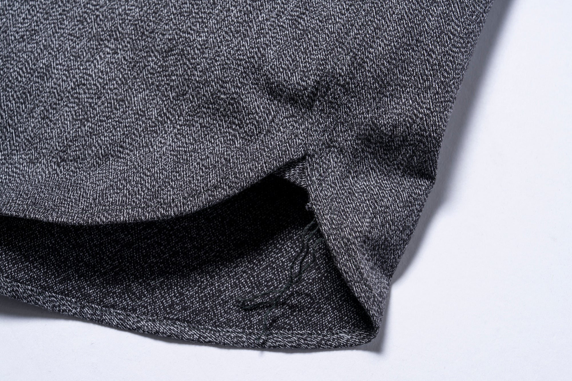 MS25109 8HU CIGARETTE POCKET MOCK-TWIST CHAMBRAY WORK SHIRT - BLACK